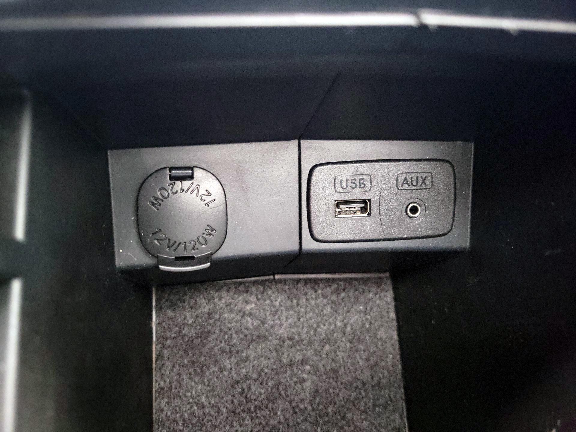 Thumbnail: 2015 Subaru Forester - 19