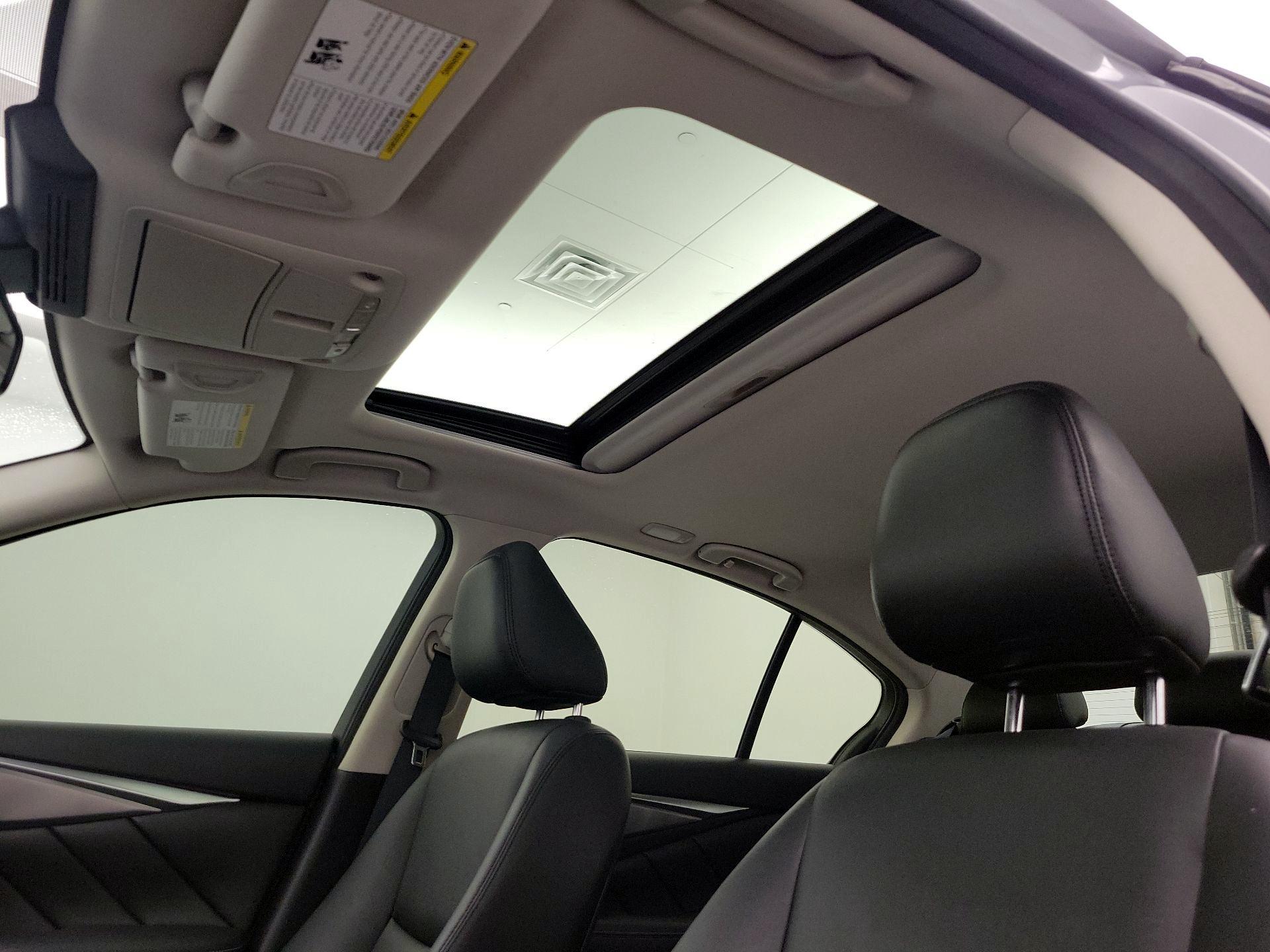 Thumbnail: 2017 INFINITI Q50 - 19