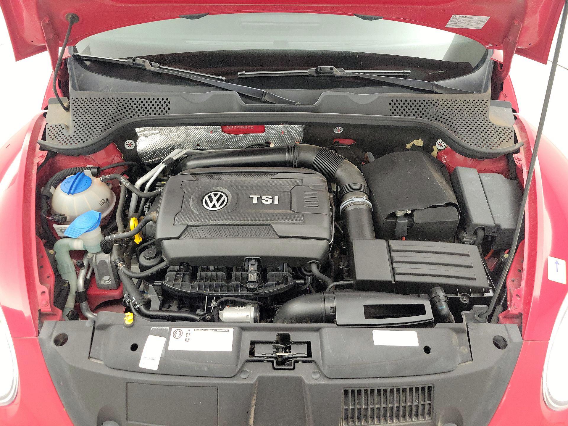 Thumbnail: 2014 Volkswagen Beetle - 20