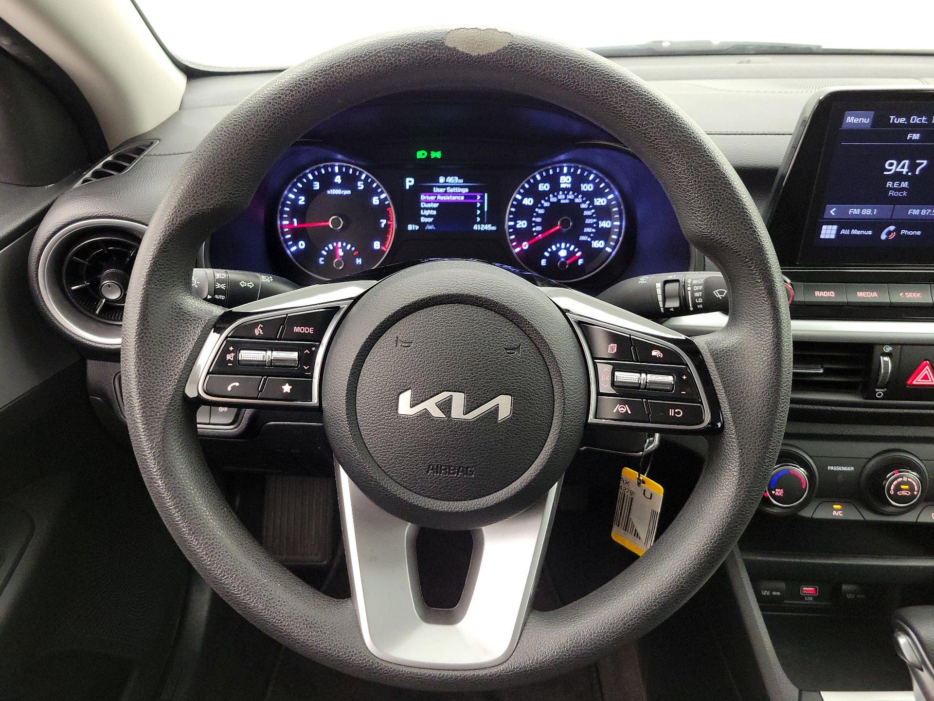 Thumbnail: 2022 Kia Forte - 10