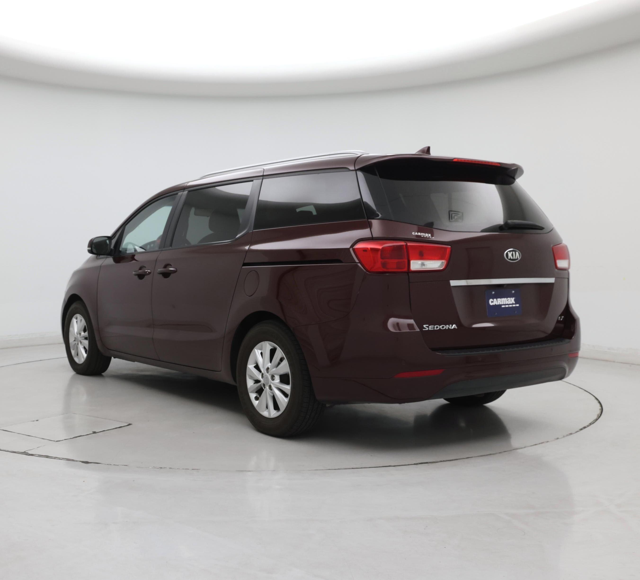 Thumbnail: 2016 Kia Sedona - 2