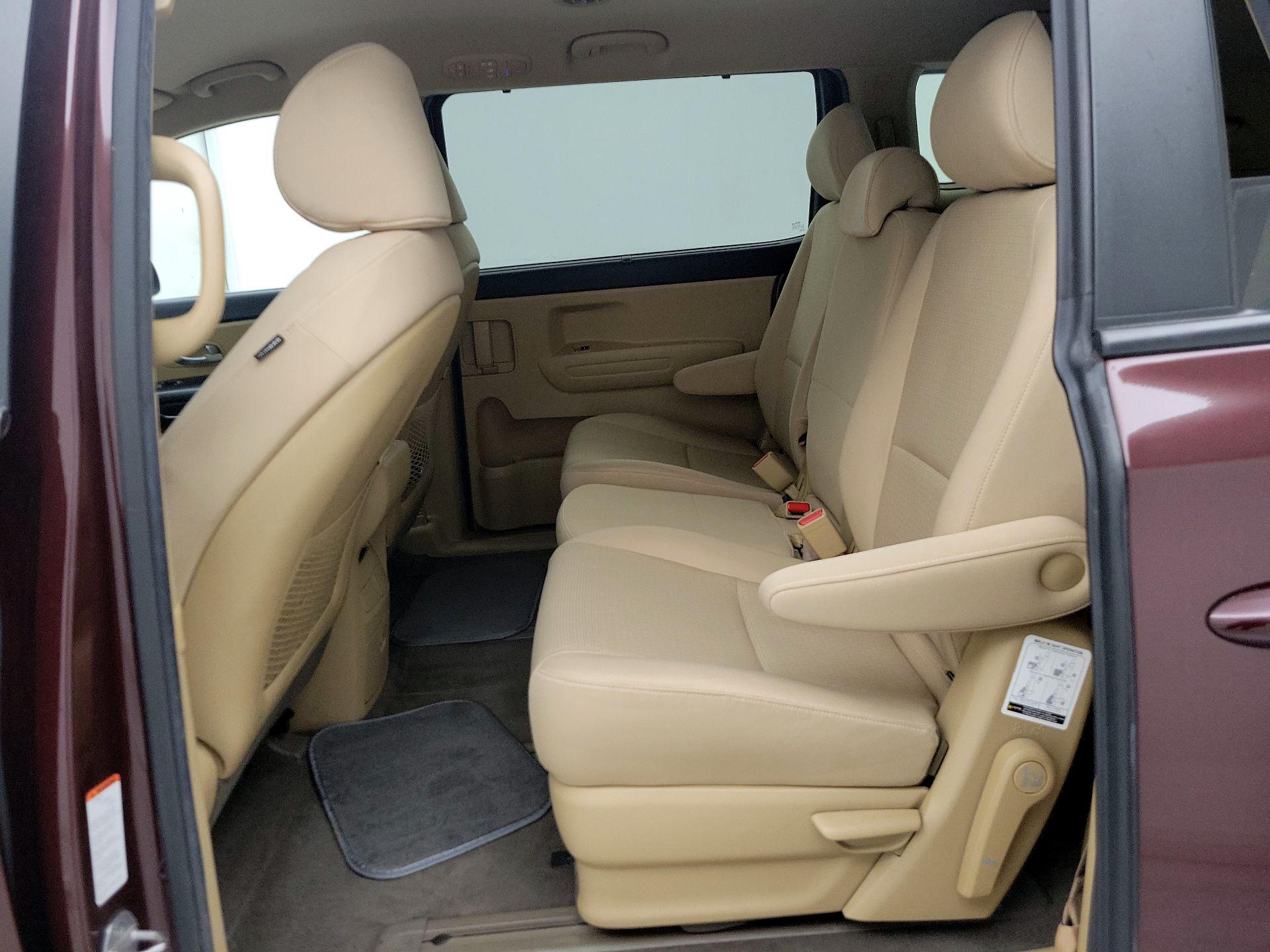 Thumbnail: 2016 Kia Sedona - 19
