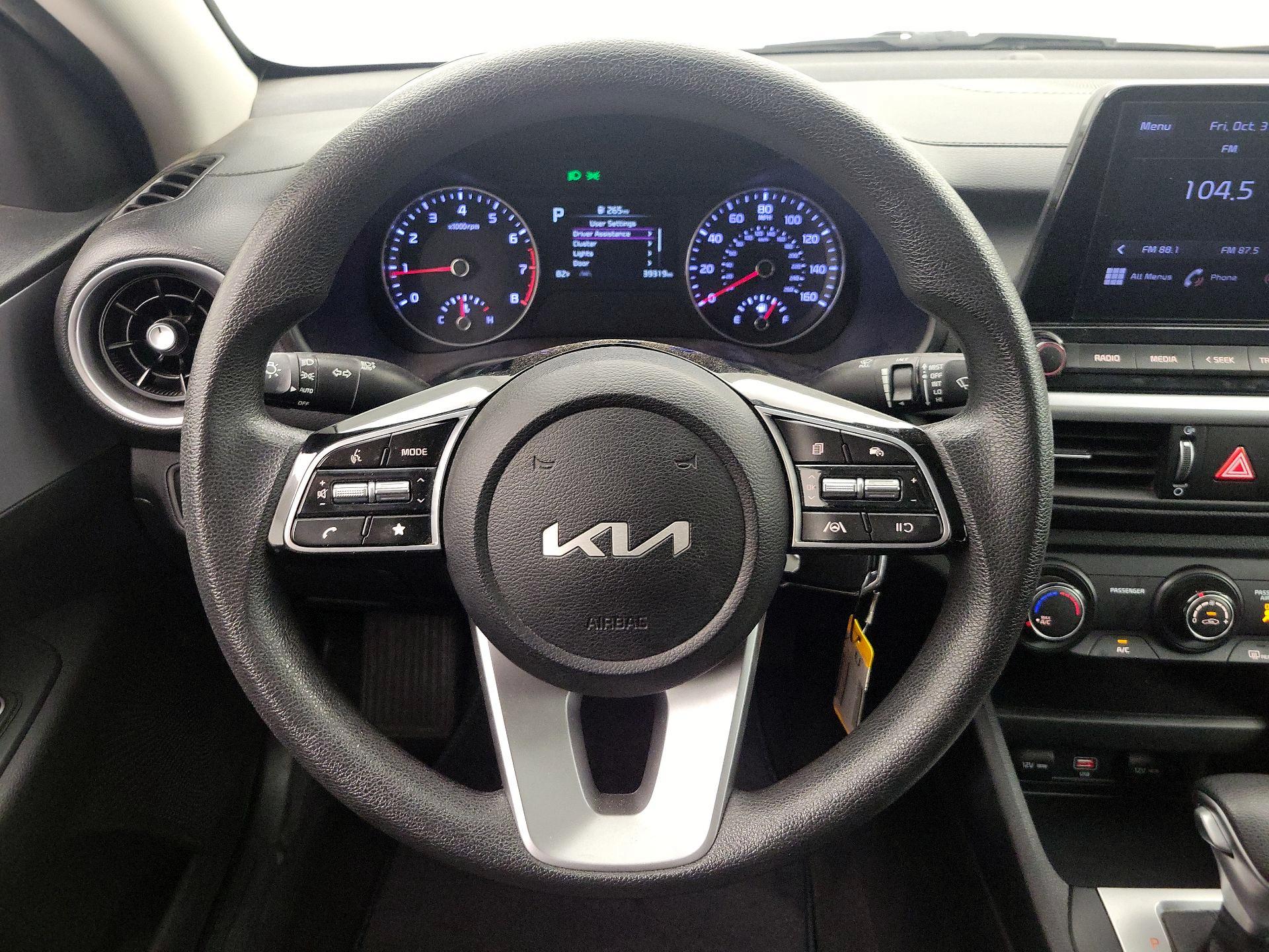 Thumbnail: 2023 Kia Forte - 10