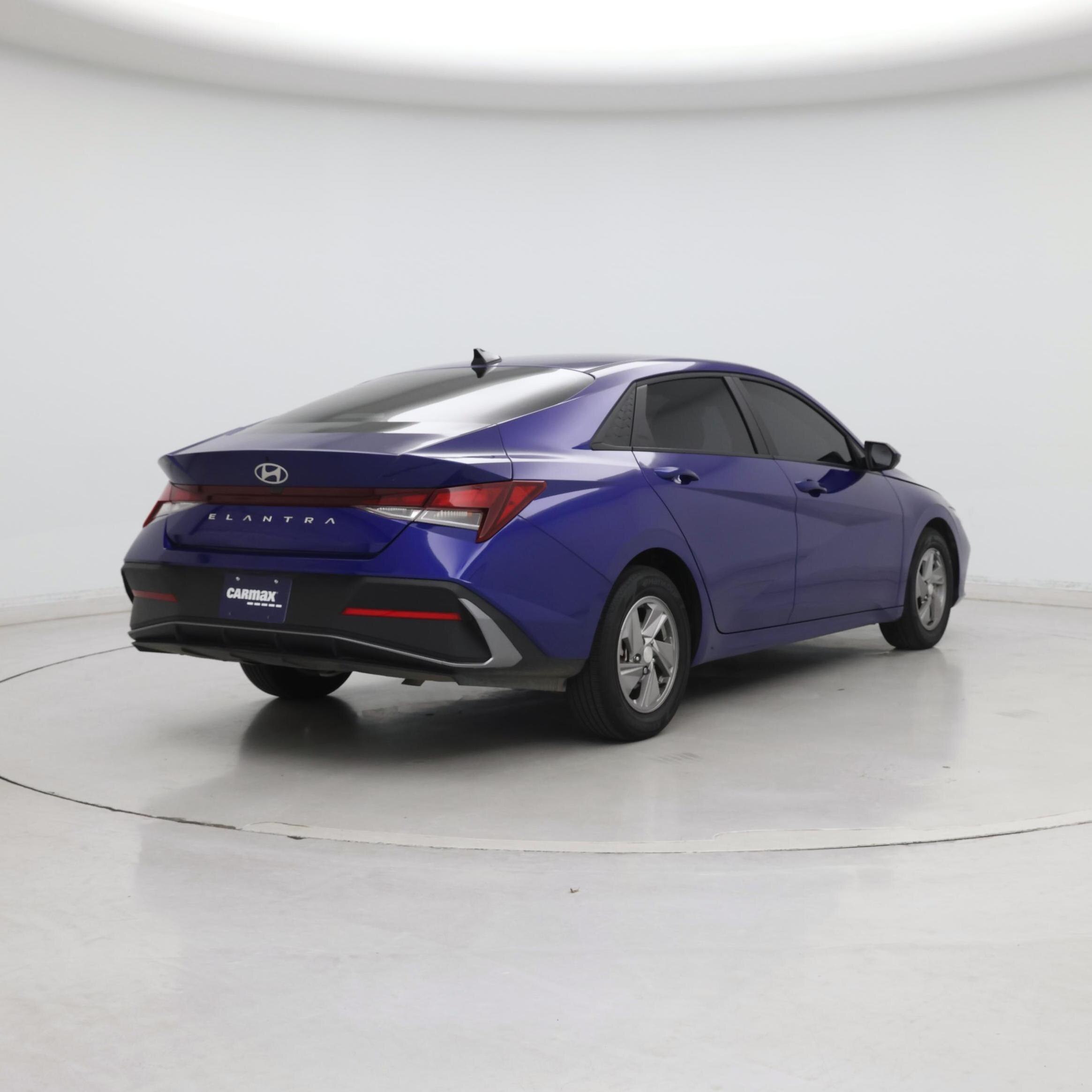 Thumbnail: 2024 Hyundai Elantra - 8