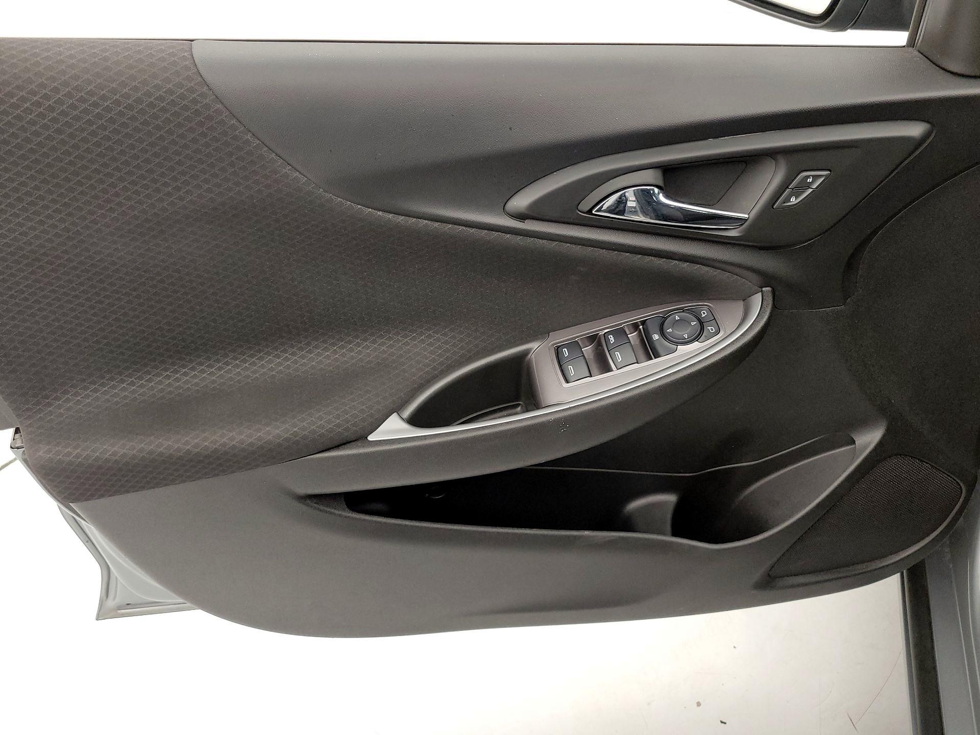 Thumbnail: 2023 Chevrolet Malibu - 12