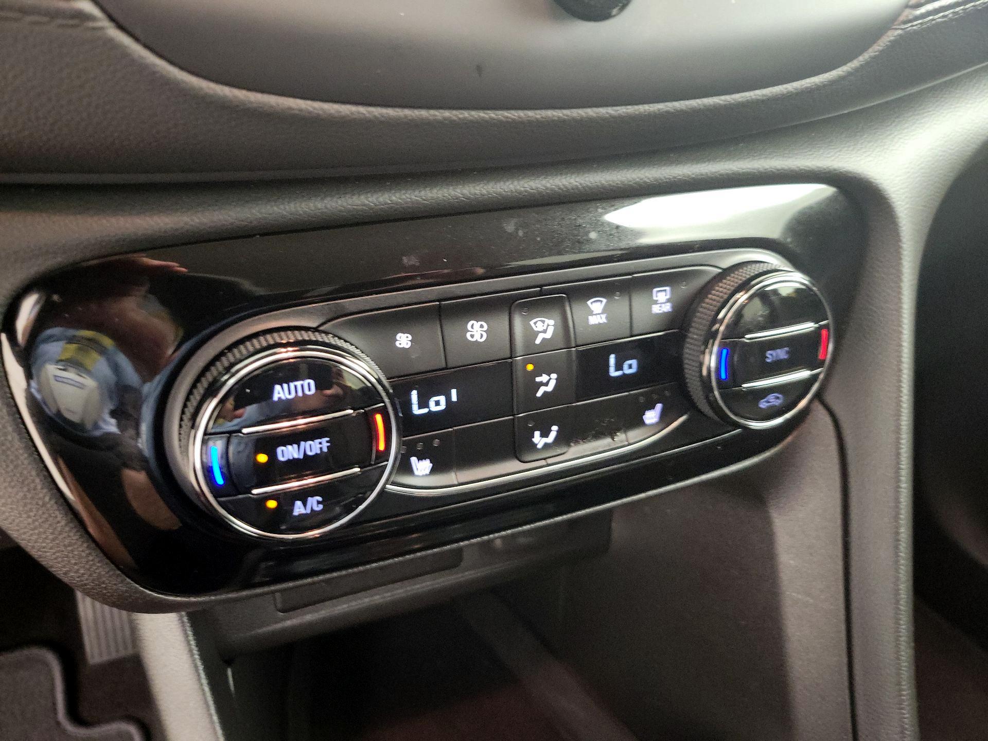 Thumbnail: 2023 Buick Encore GX - 16