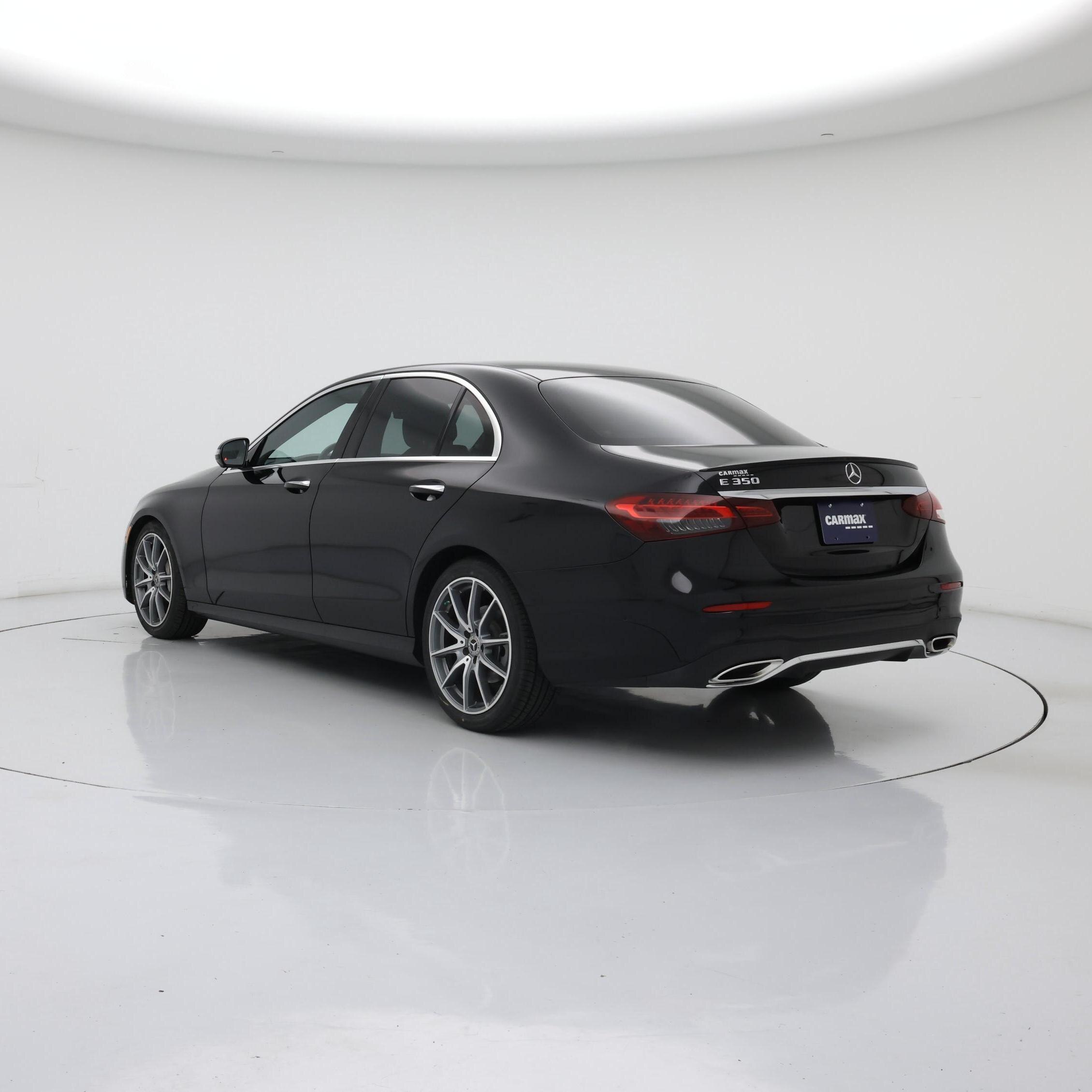 Thumbnail: 2021 Mercedes-Benz E-Class - 2