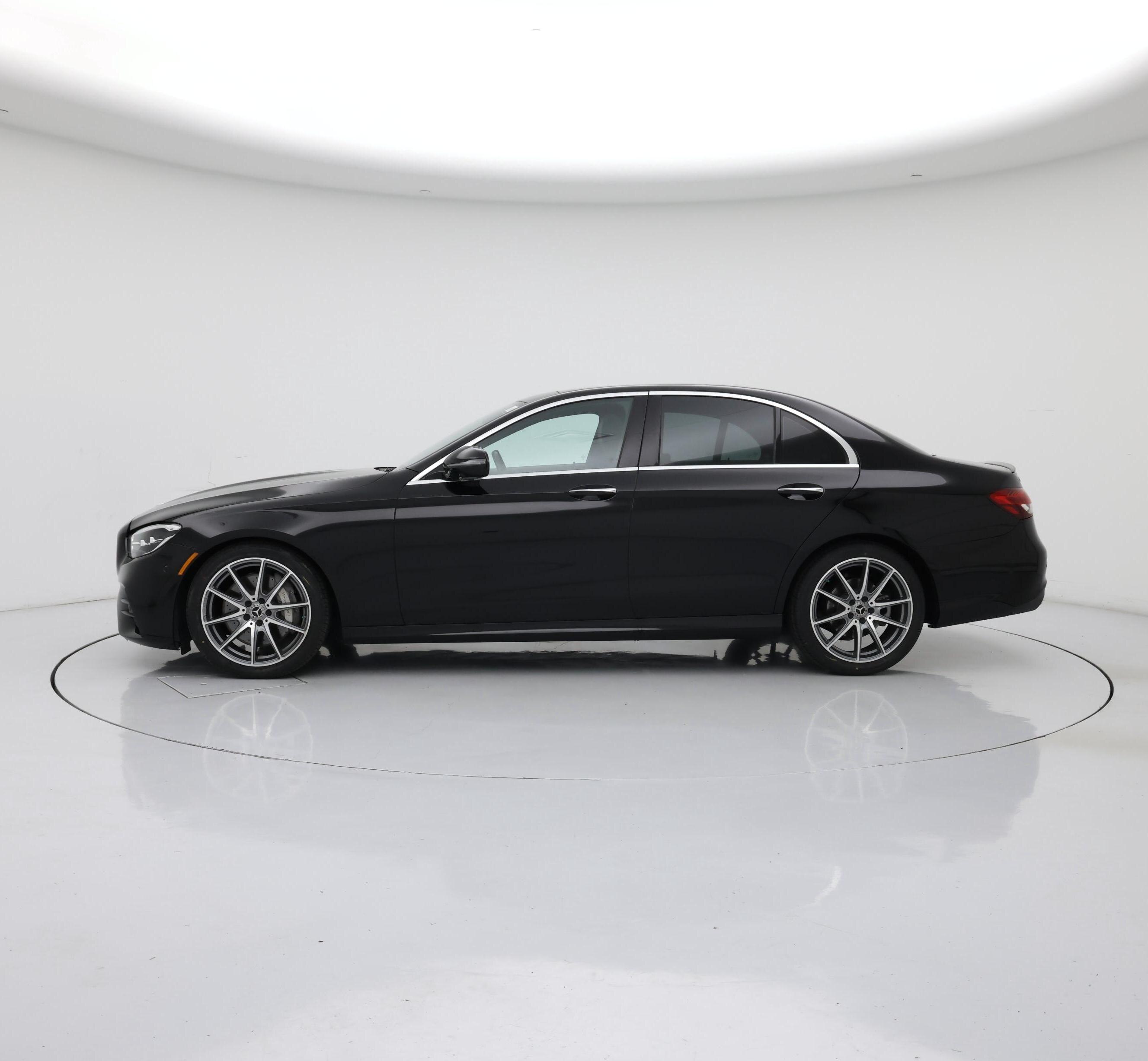 Thumbnail: 2021 Mercedes-Benz E-Class - 3
