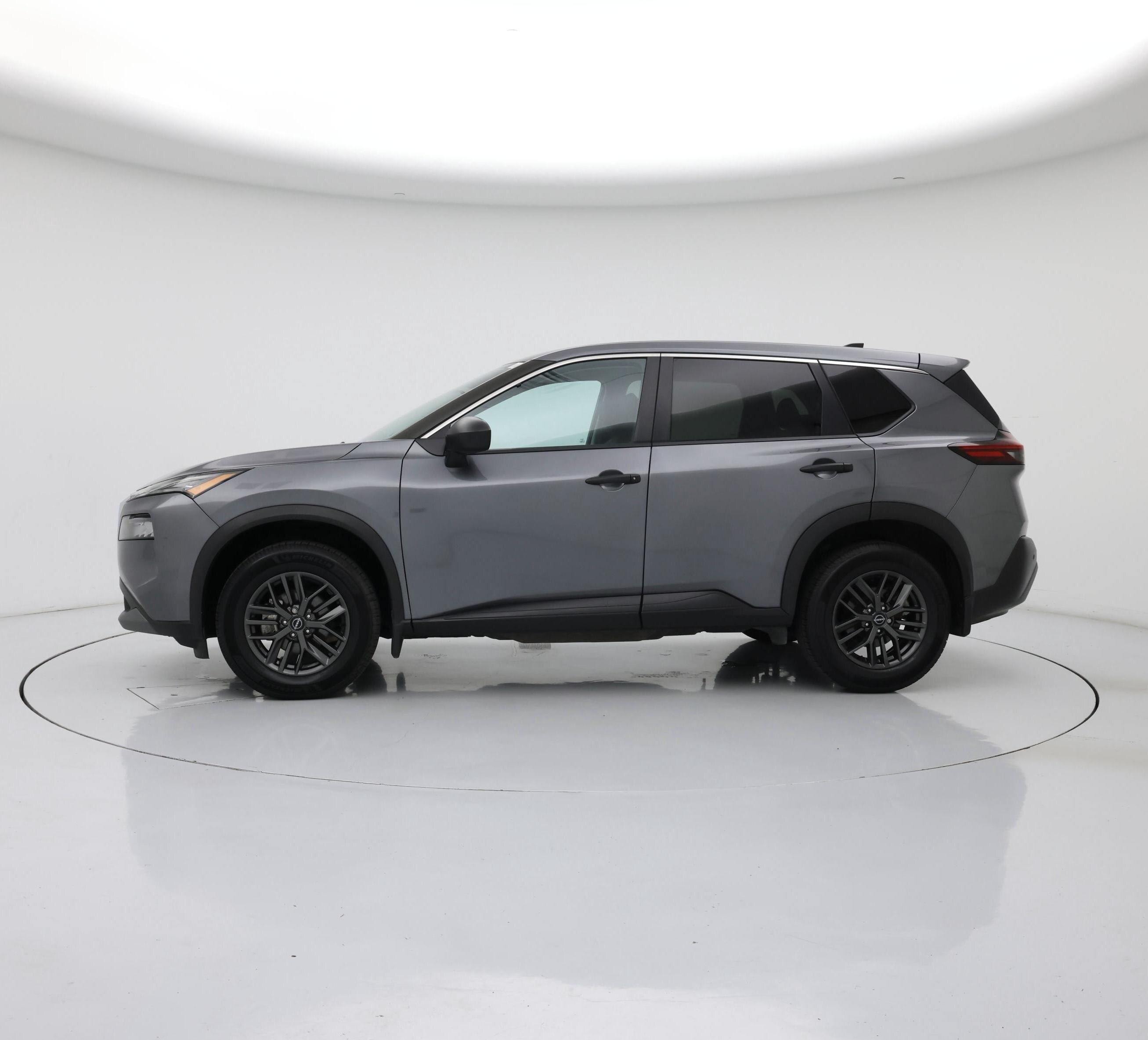 Thumbnail: 2022 Nissan Rogue - 3
