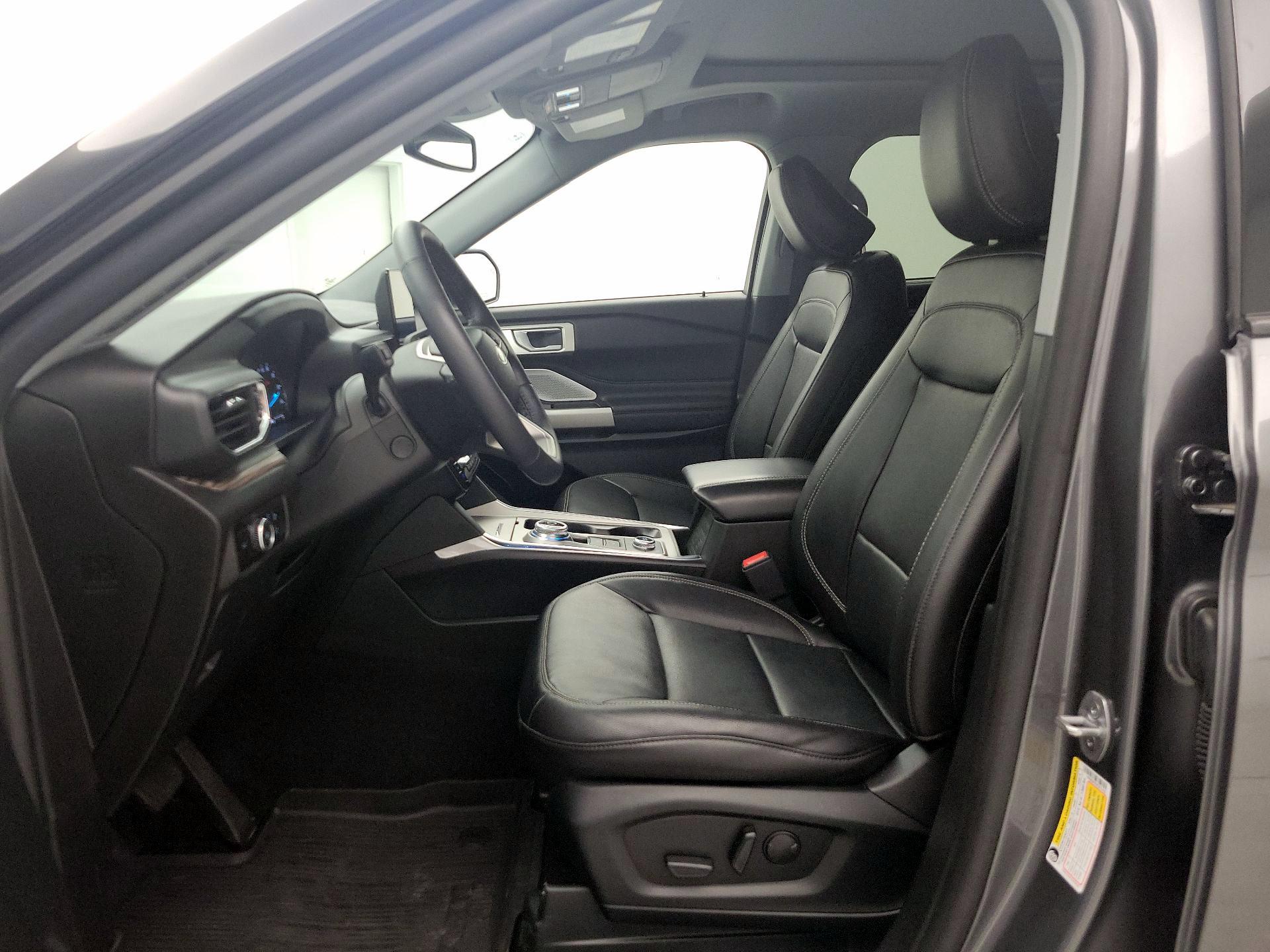 Thumbnail: 2023 Ford Explorer - 11