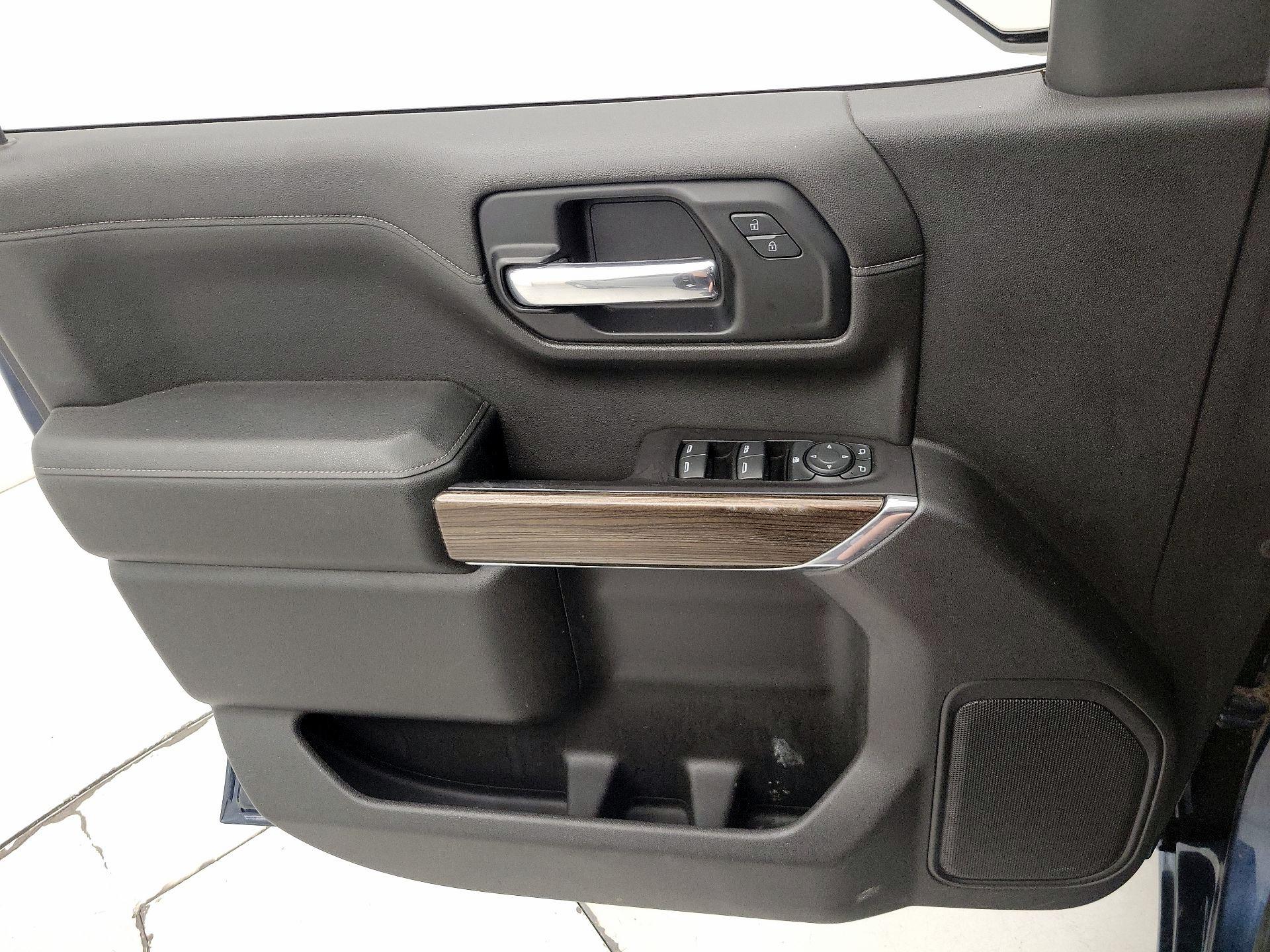 Thumbnail: 2019 Chevrolet Silverado 1500 - 12
