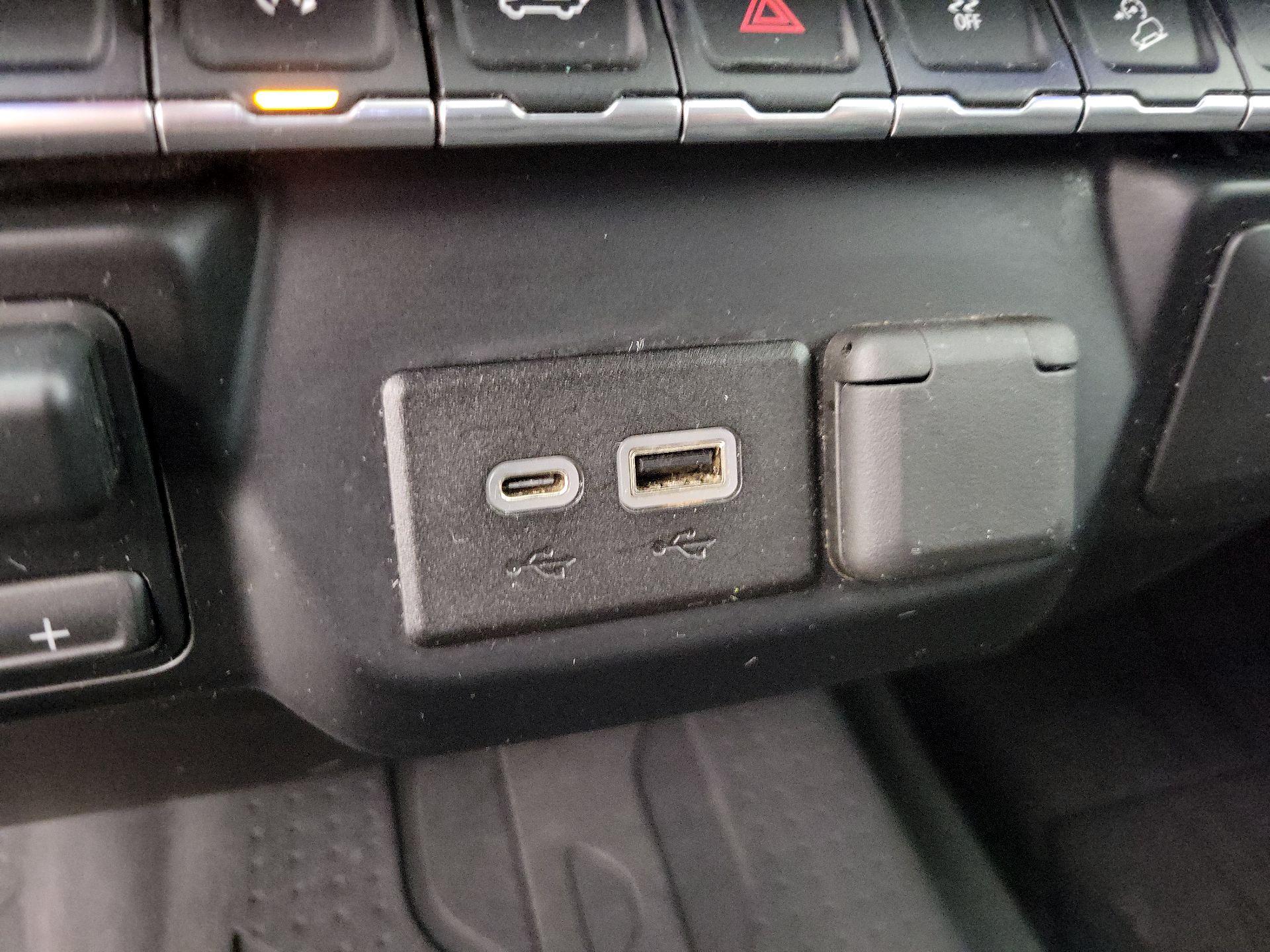 Thumbnail: 2019 Chevrolet Silverado 1500 - 18