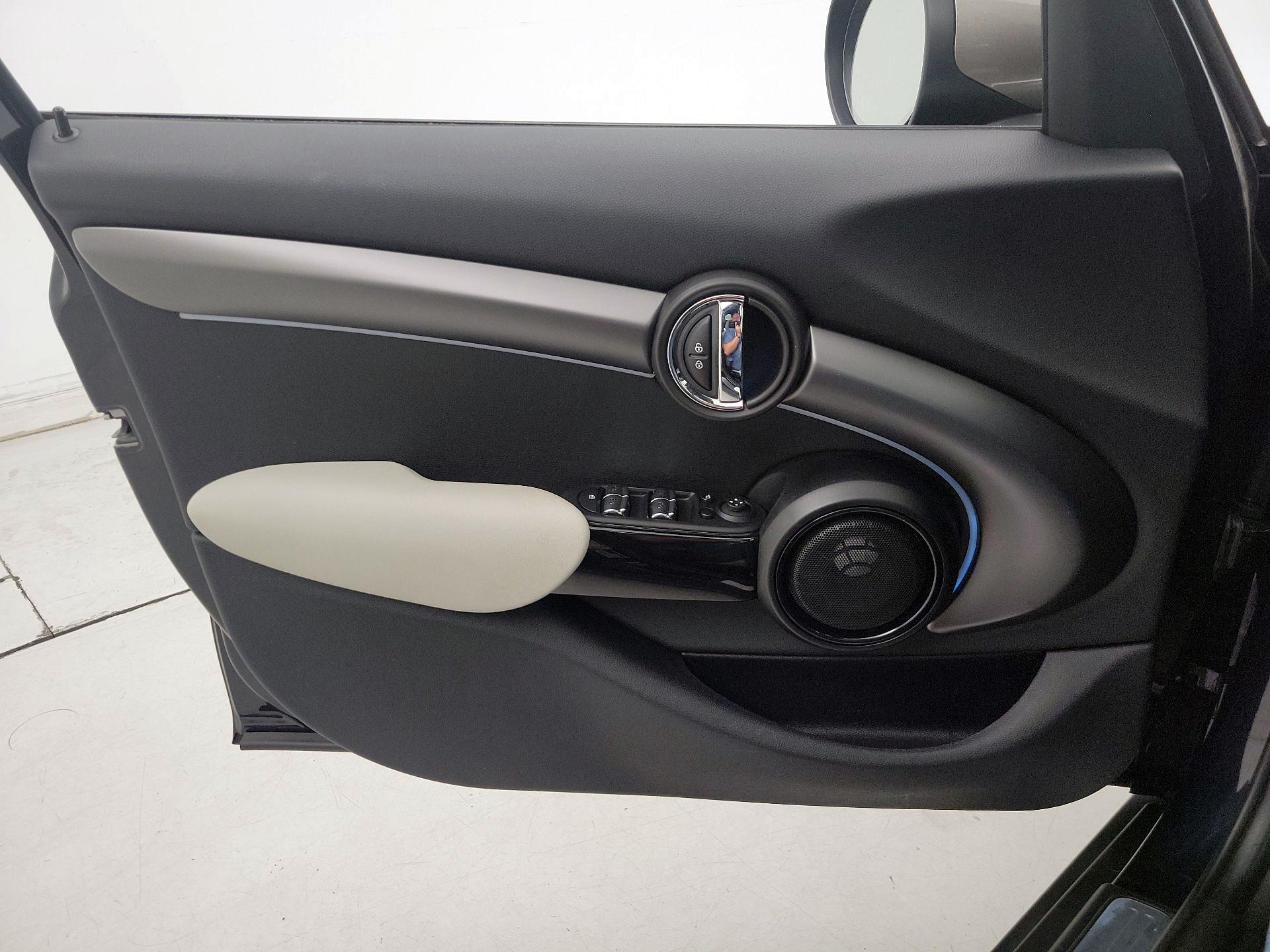 Thumbnail: 2023 MINI Cooper Hardtop - 12