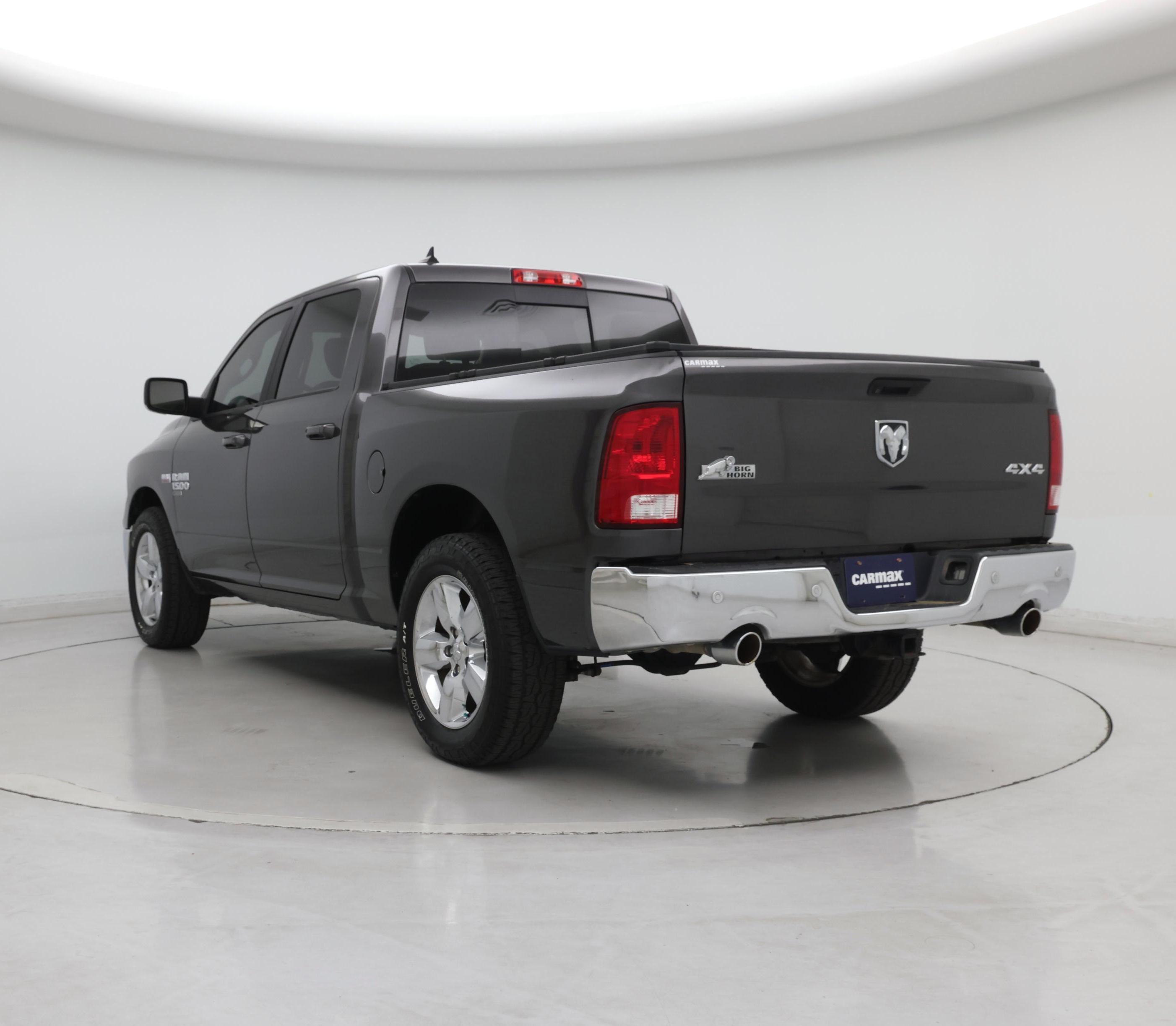 Thumbnail: 2019 RAM 1500 Classic - 2