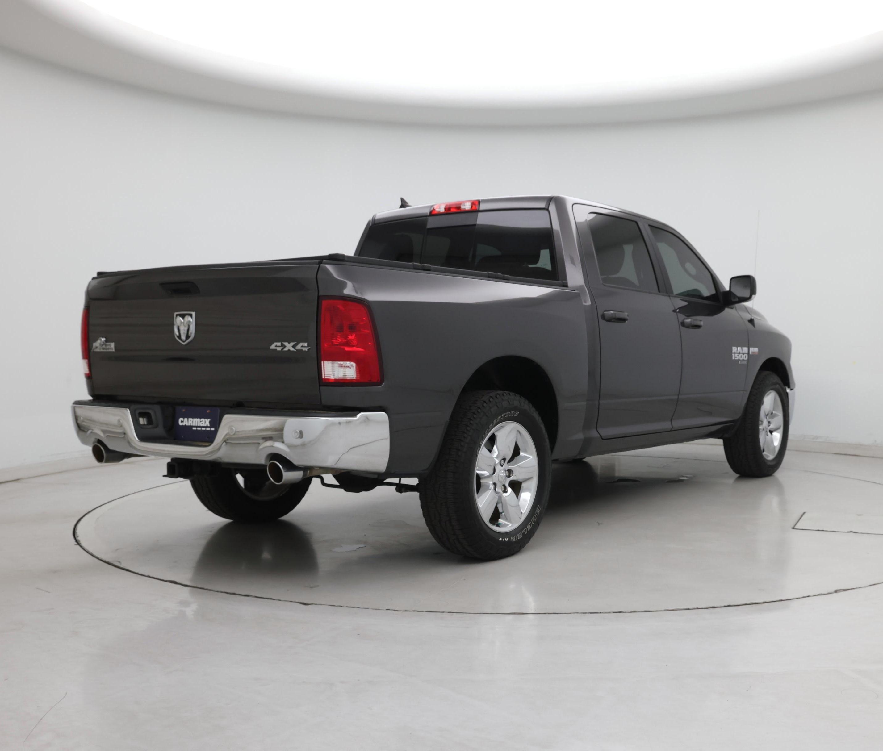 Thumbnail: 2019 RAM 1500 Classic - 8