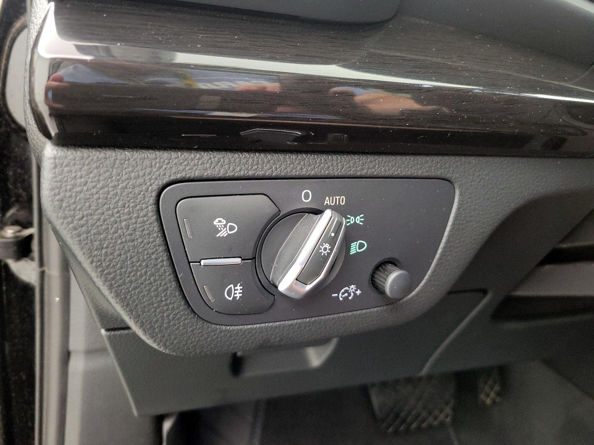 Thumbnail: 2019 Audi Q5 - 13