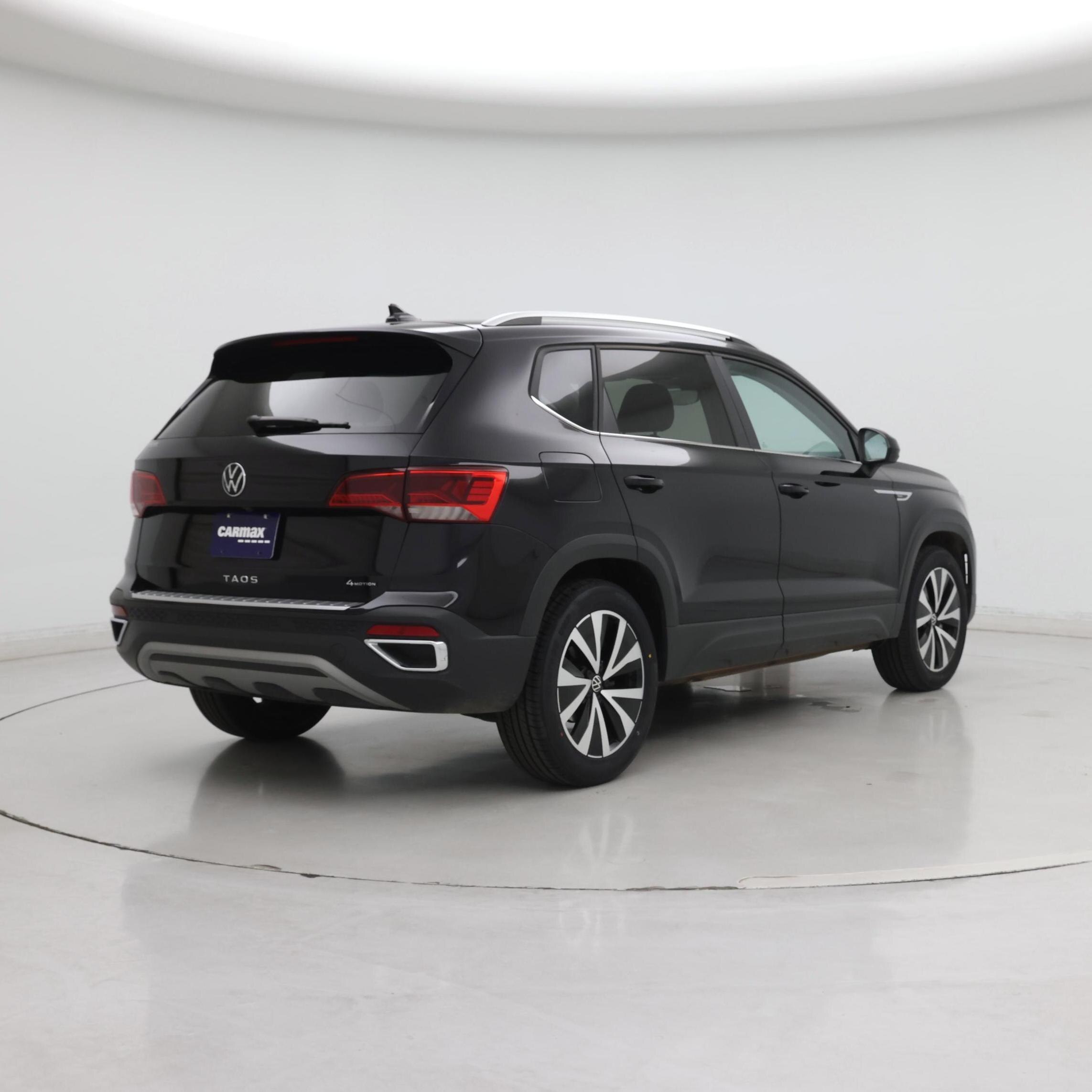 Thumbnail: 2023 Volkswagen Taos - 8