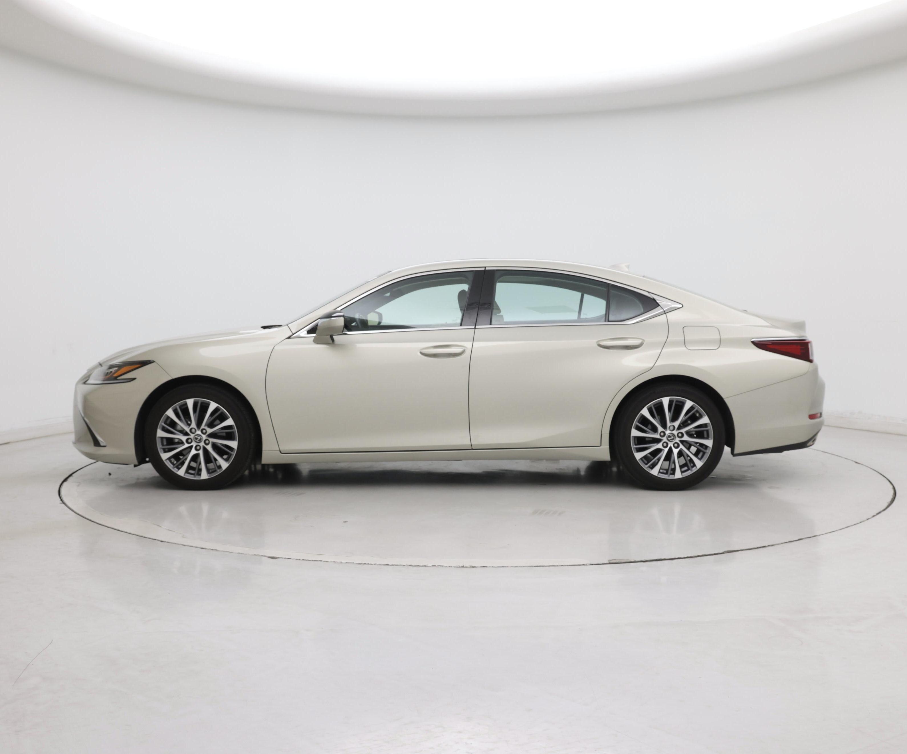 Thumbnail: 2020 Lexus ES - 3