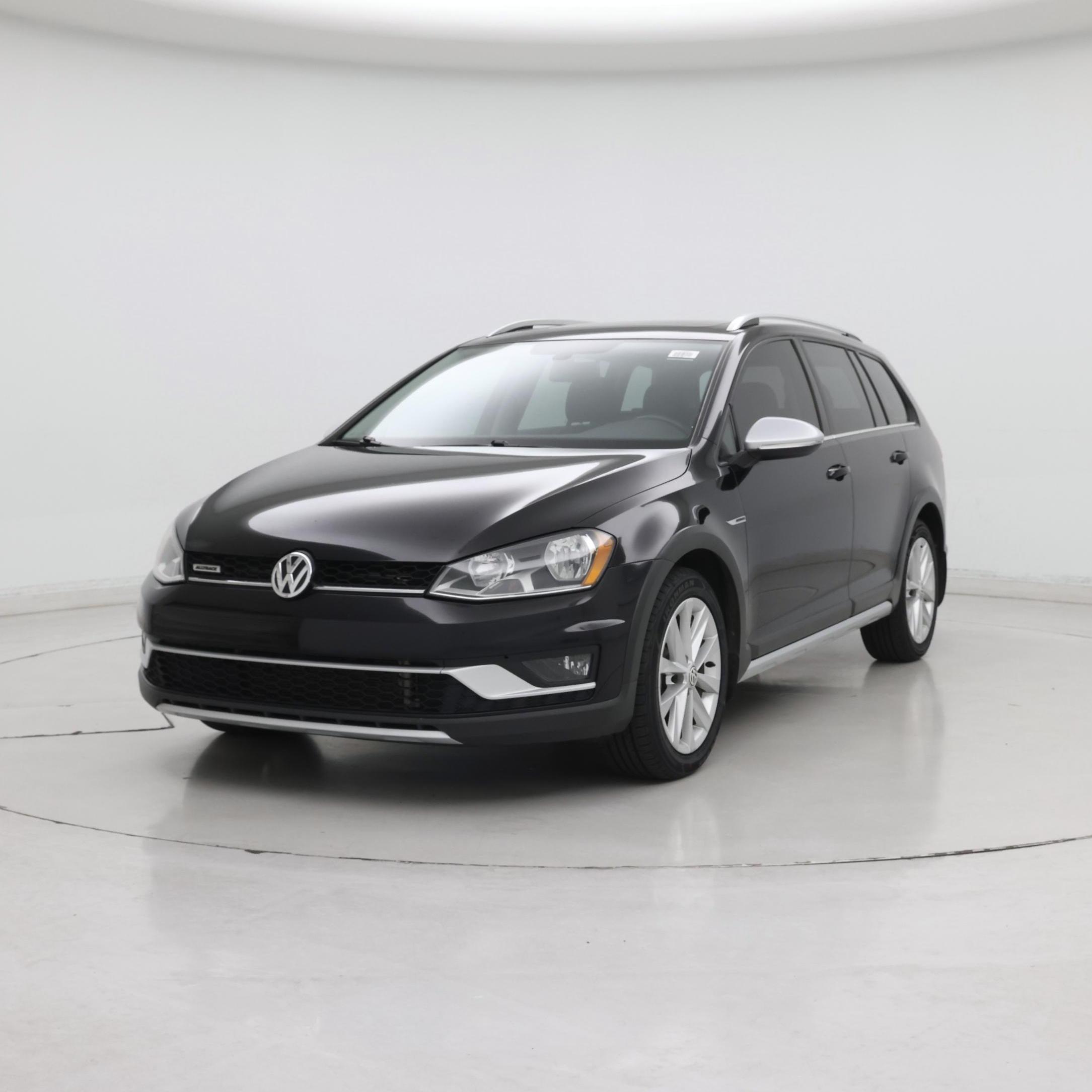 Thumbnail: 2017 Volkswagen Golf - 4