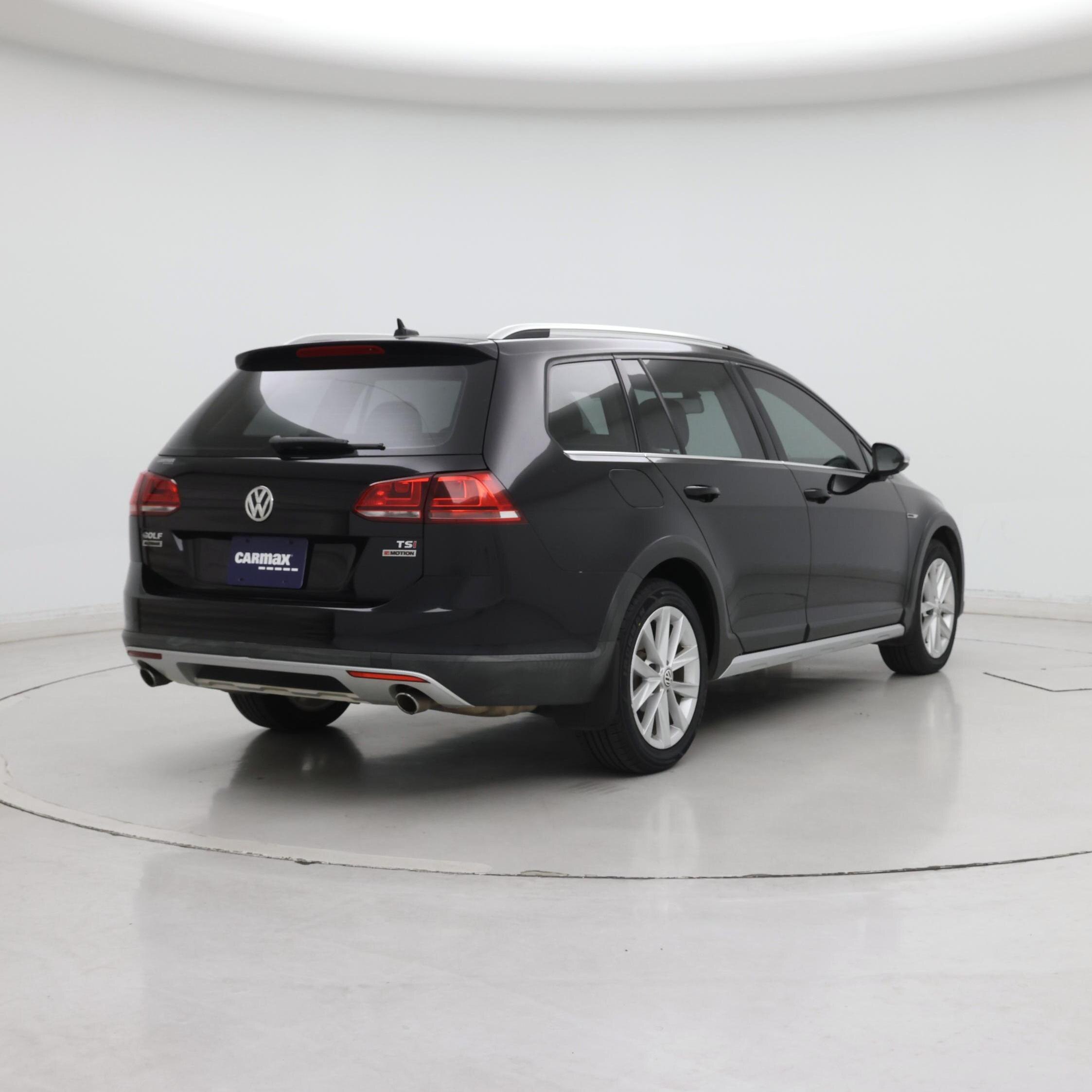 Thumbnail: 2017 Volkswagen Golf - 8