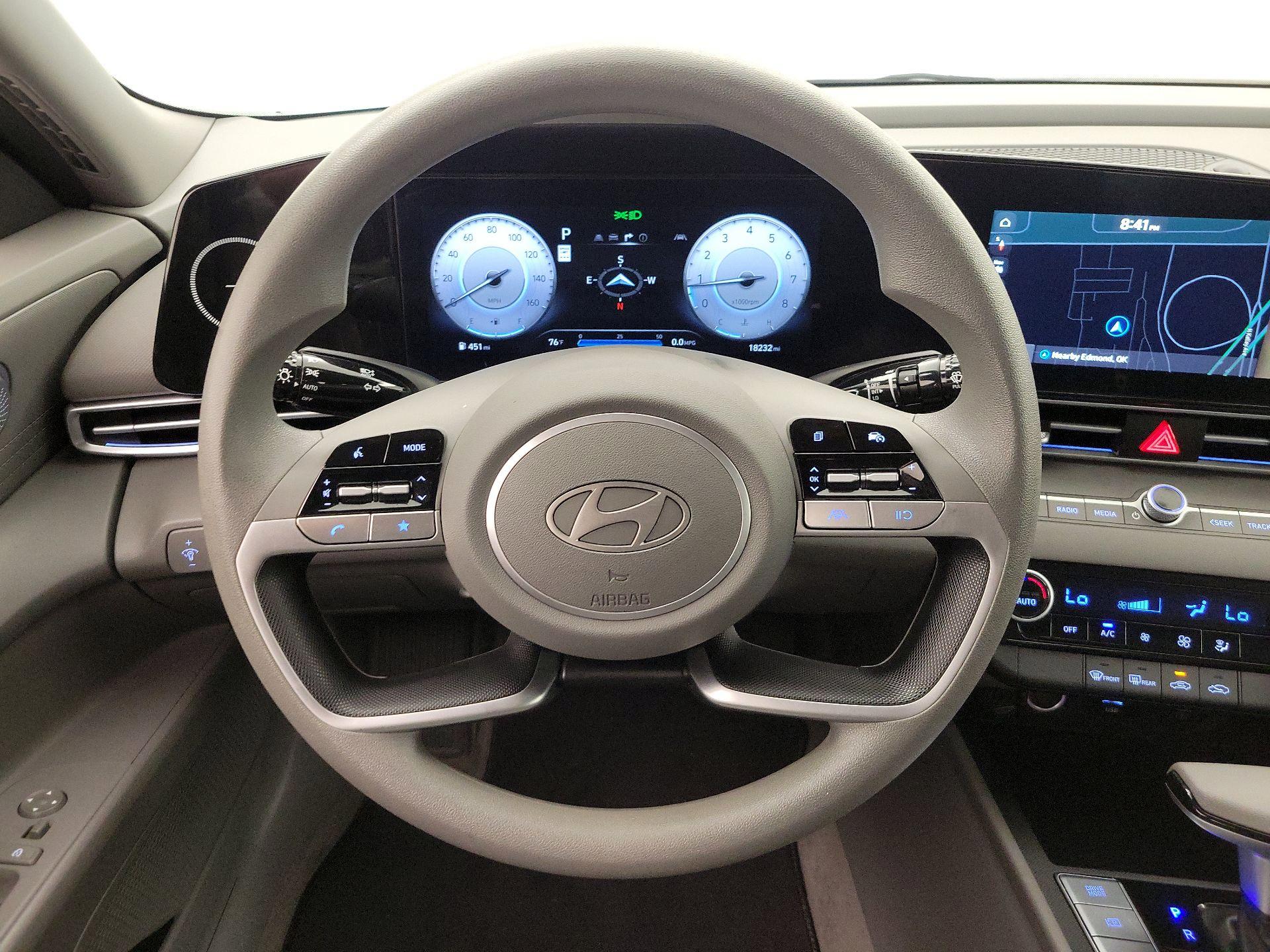 Thumbnail: 2024 Hyundai Elantra - 10