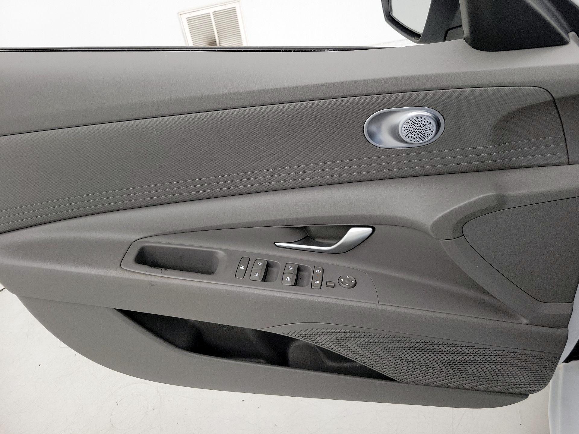 Thumbnail: 2024 Hyundai Elantra - 12