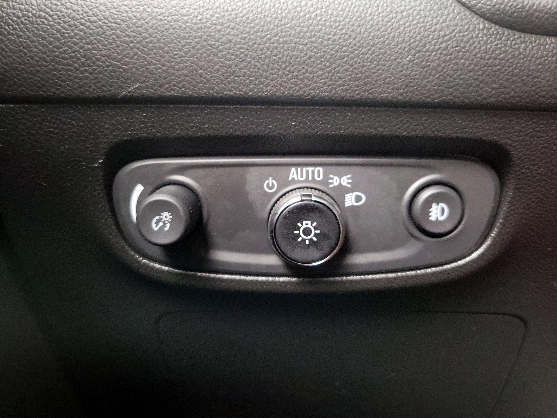 Thumbnail: 2020 Buick Encore GX - 13