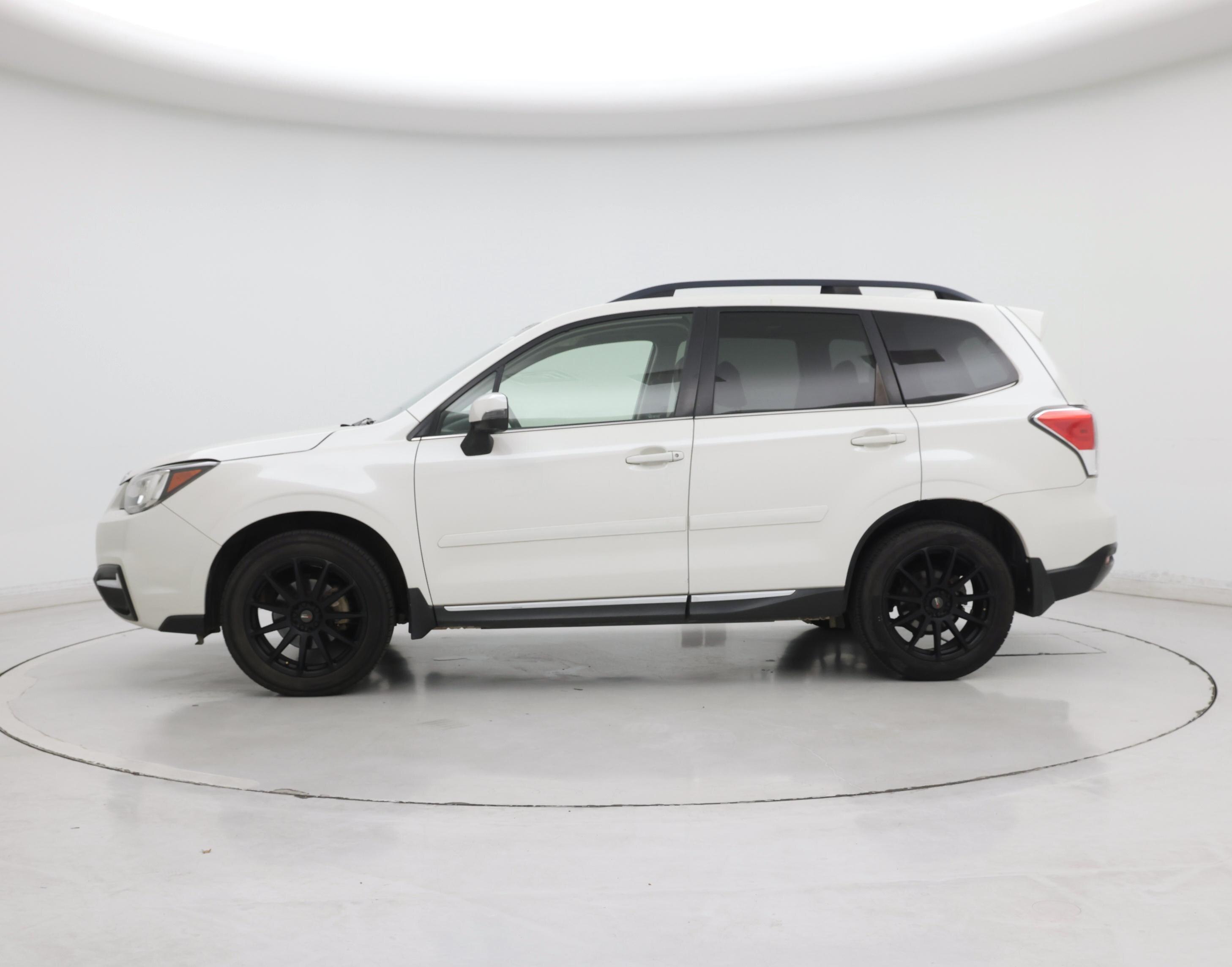 Thumbnail: 2017 Subaru Forester - 3