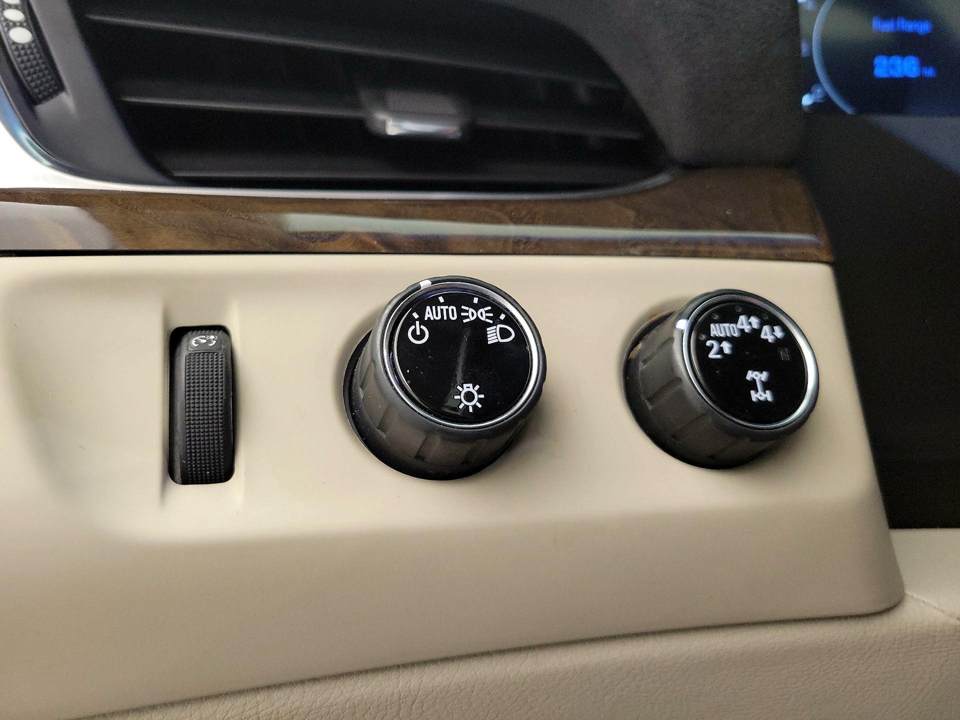 Thumbnail: 2018 Cadillac Escalade - 13