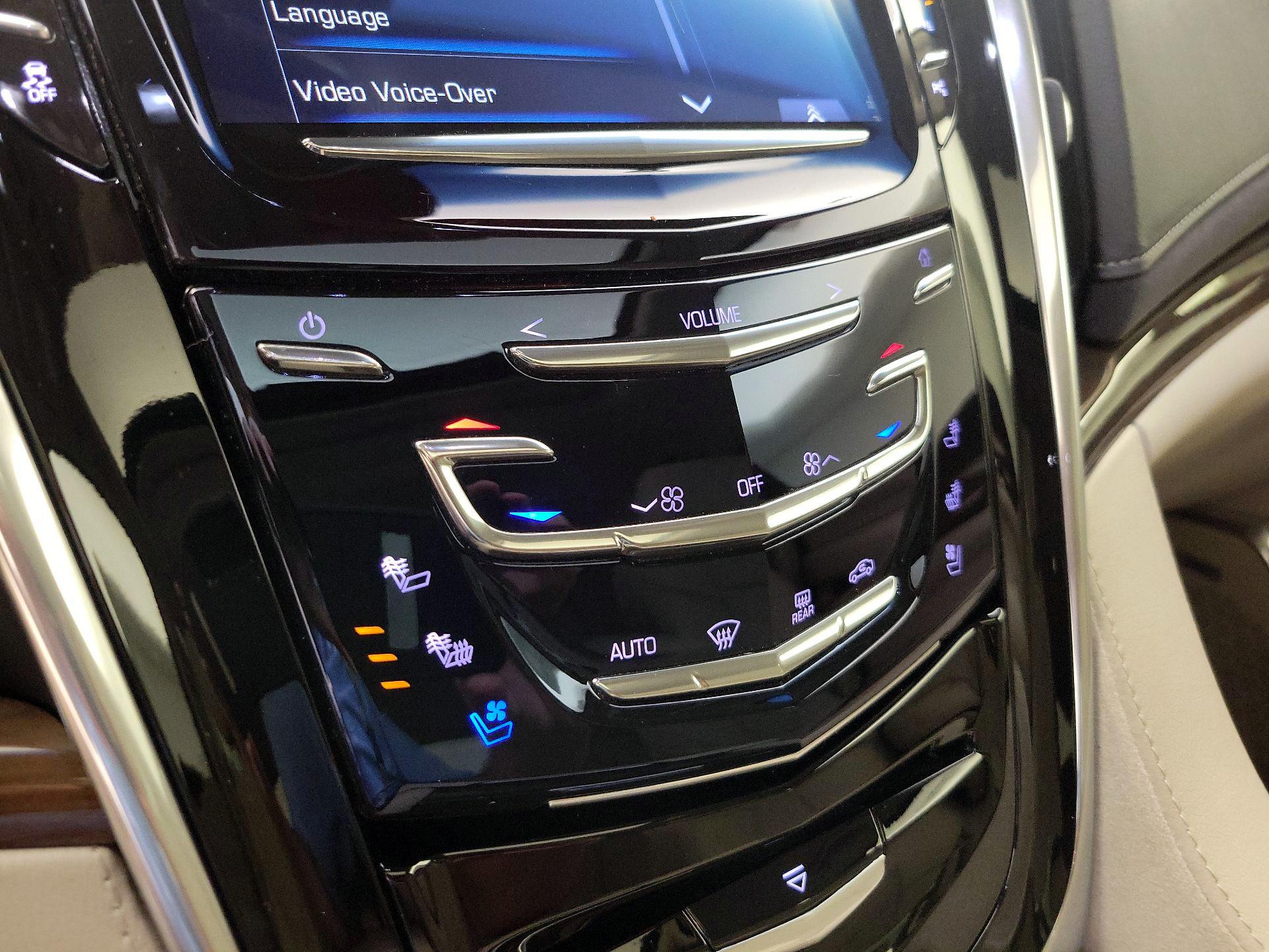 Thumbnail: 2018 Cadillac Escalade - 17