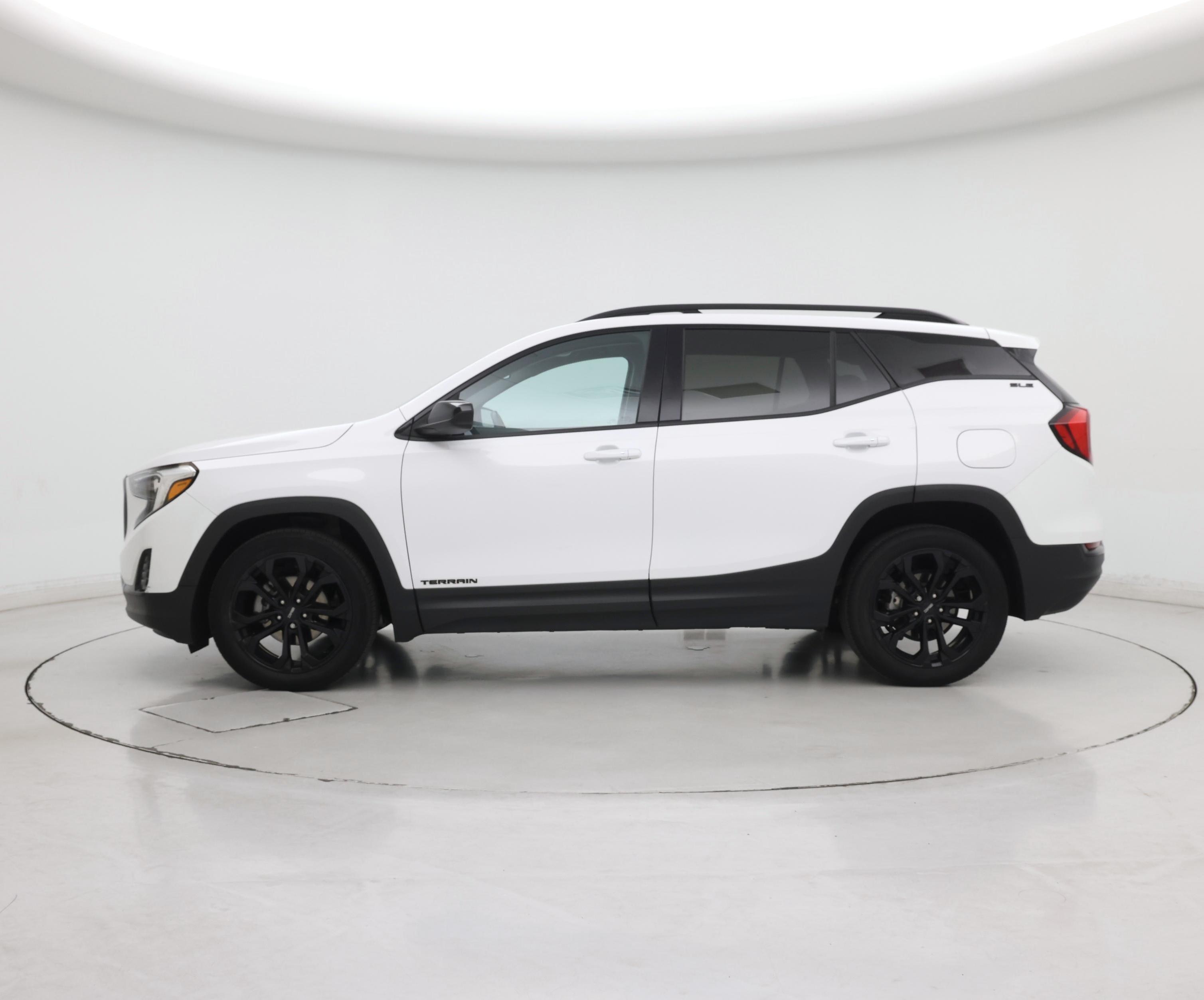 Thumbnail: 2021 GMC Terrain - 3