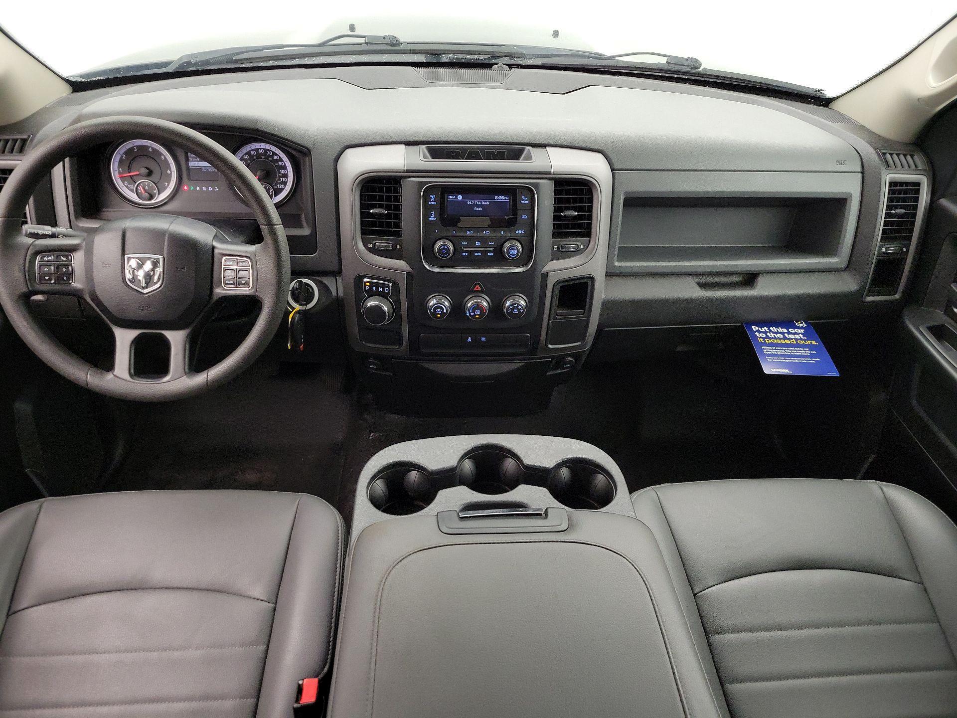 Thumbnail: 2019 RAM 1500 Classic - 9
