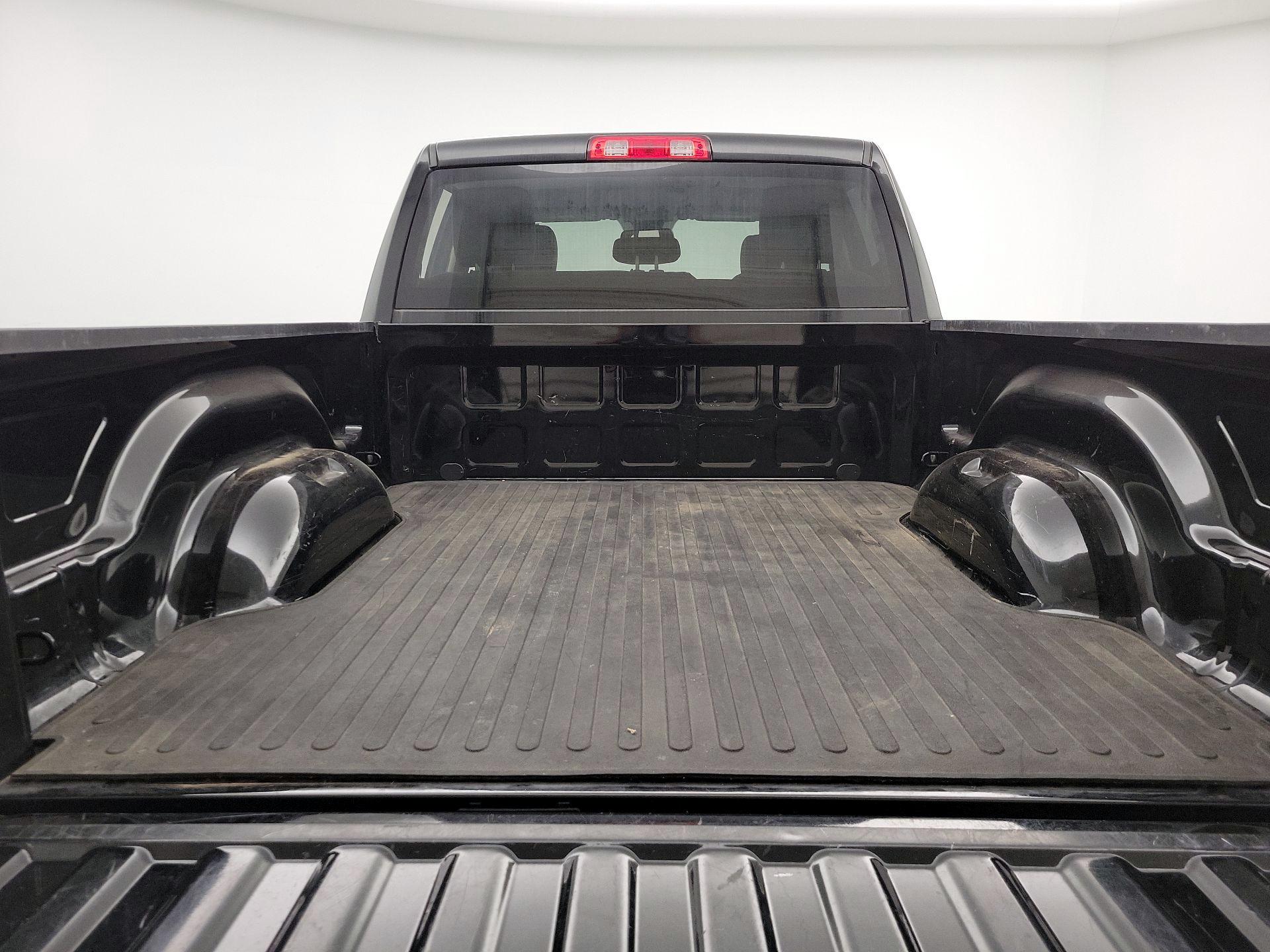 Thumbnail: 2019 RAM 1500 Classic - 20
