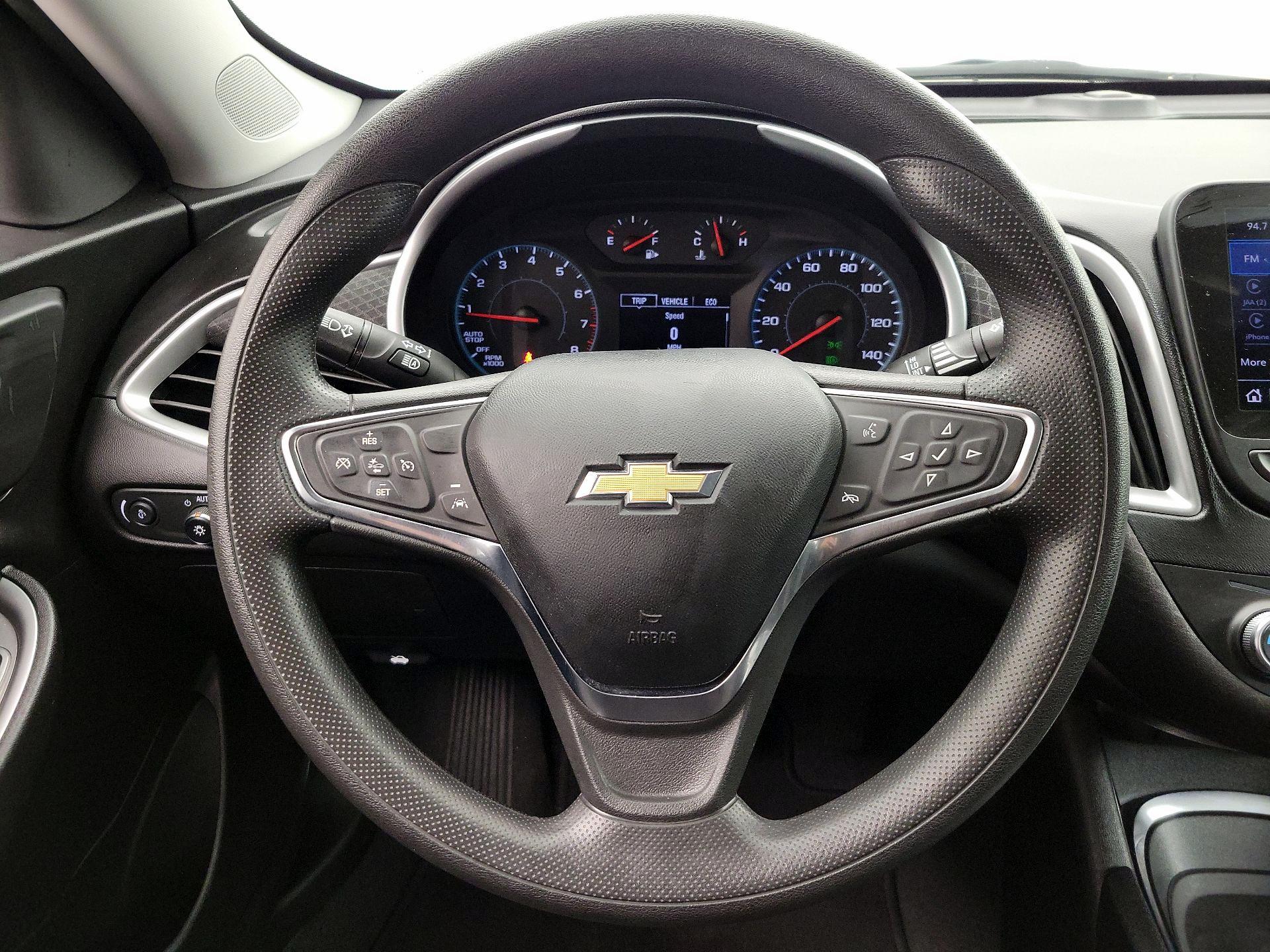 Thumbnail: 2023 Chevrolet Malibu - 10