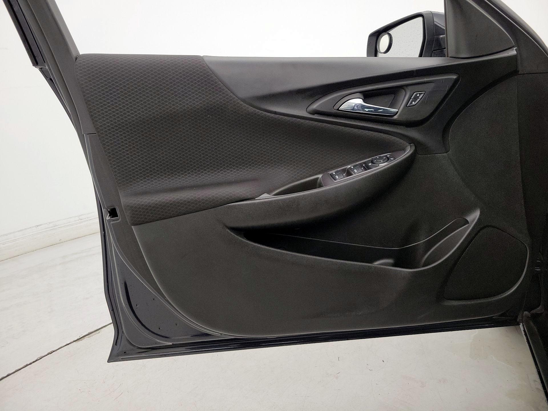 Thumbnail: 2023 Chevrolet Malibu - 12