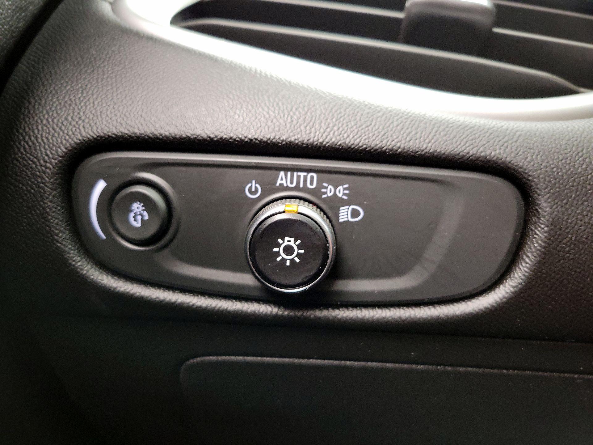 Thumbnail: 2023 Chevrolet Malibu - 13