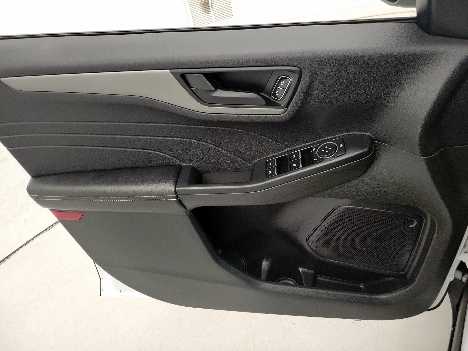 Thumbnail: 2023 Ford Escape - 12