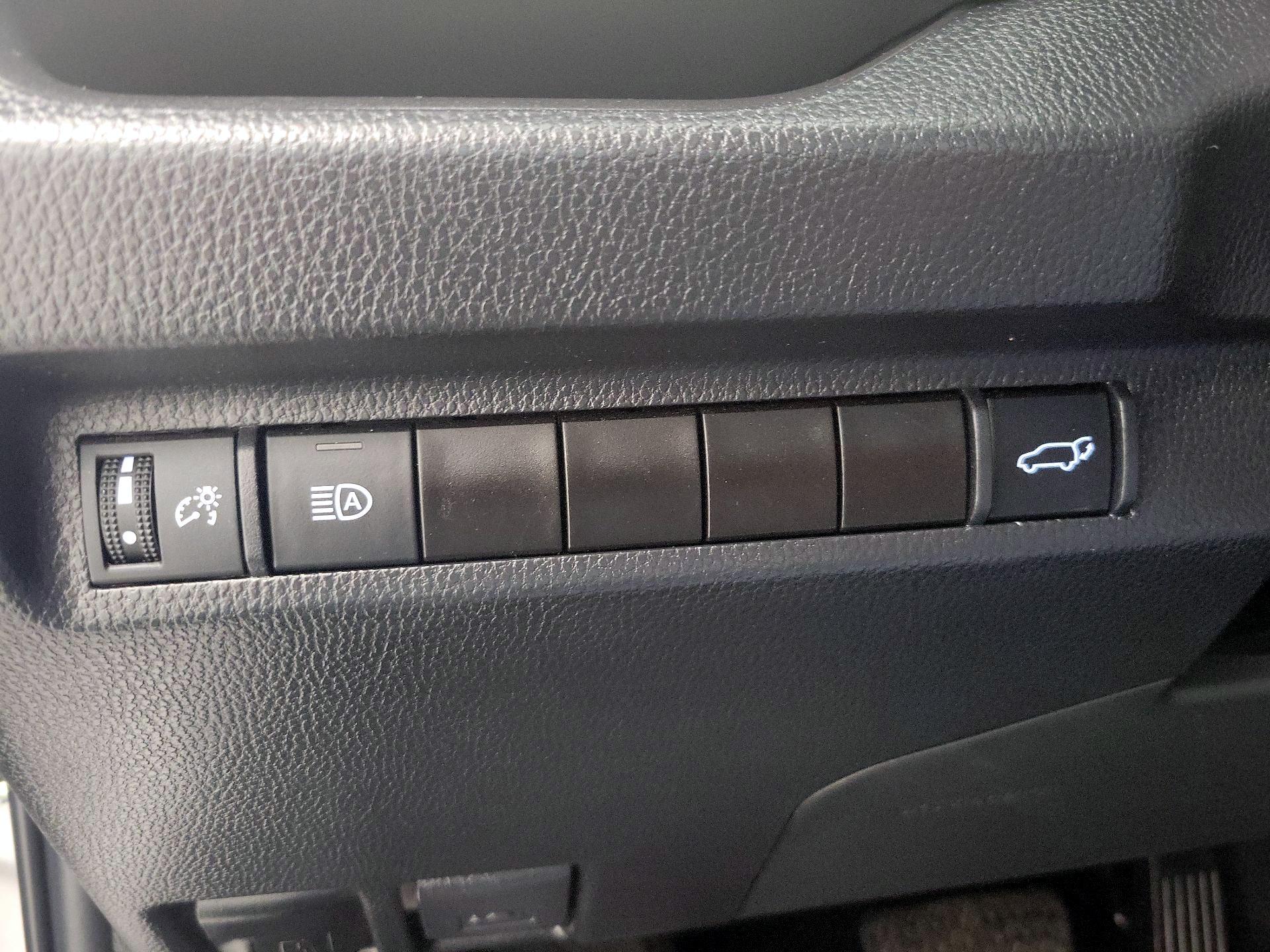 Thumbnail: 2023 Toyota RAV4 - 13