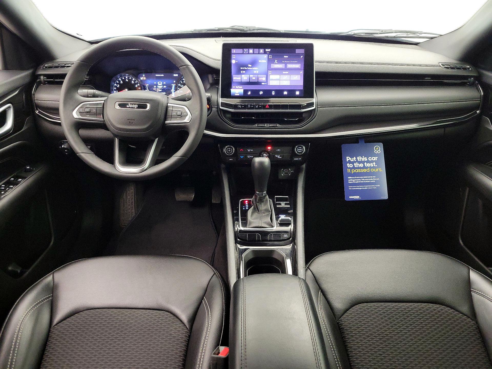 Thumbnail: 2023 Jeep Compass - 9