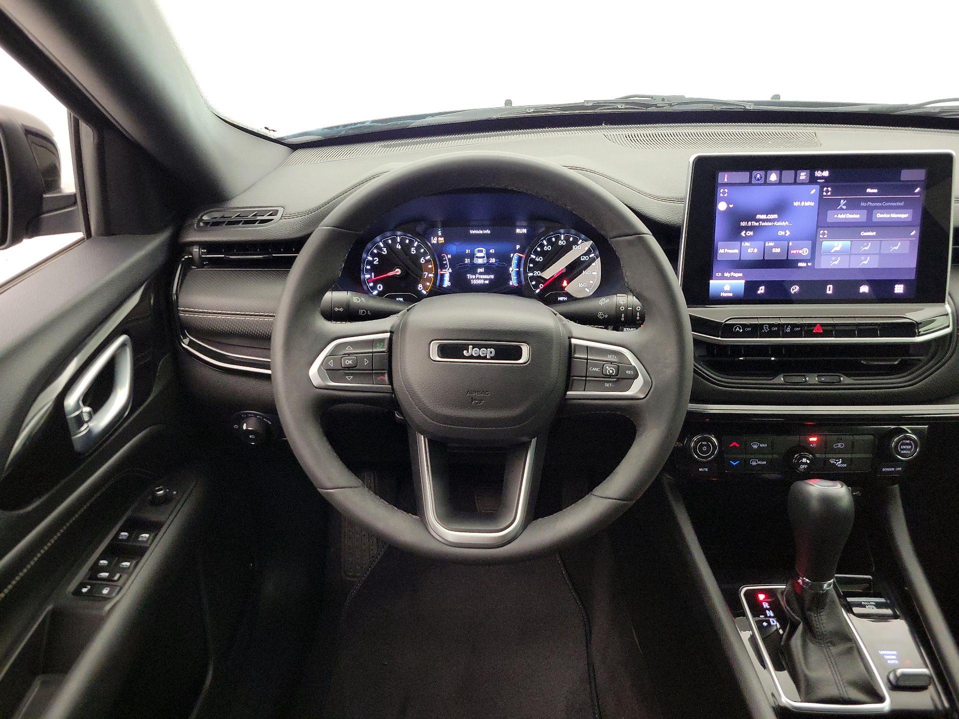 Thumbnail: 2023 Jeep Compass - 10