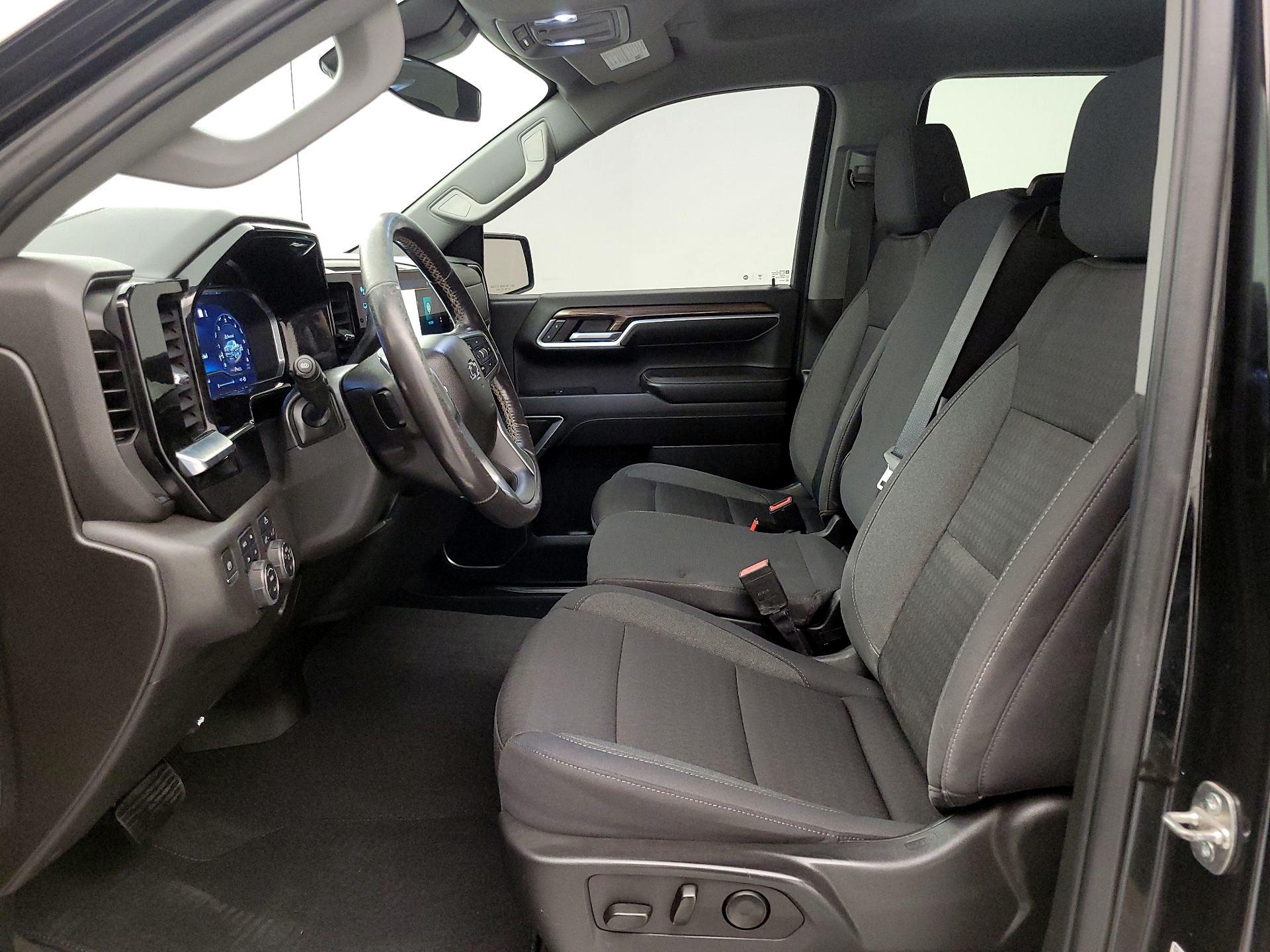 Thumbnail: 2022 Chevrolet Silverado 1500 - 11