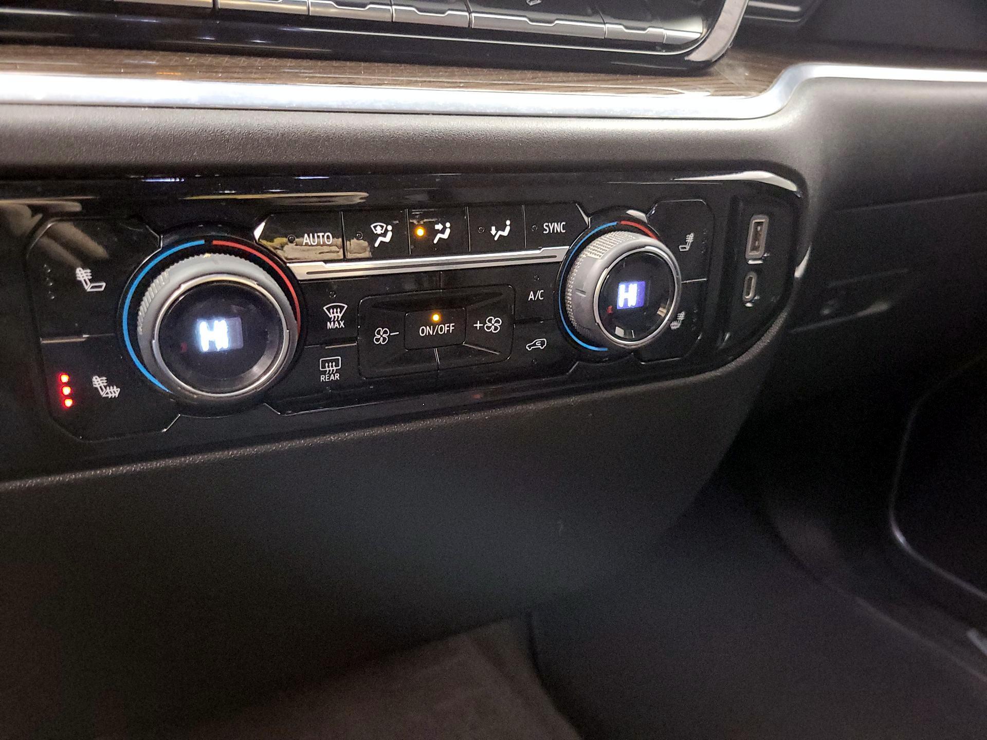 Thumbnail: 2022 Chevrolet Silverado 1500 - 17