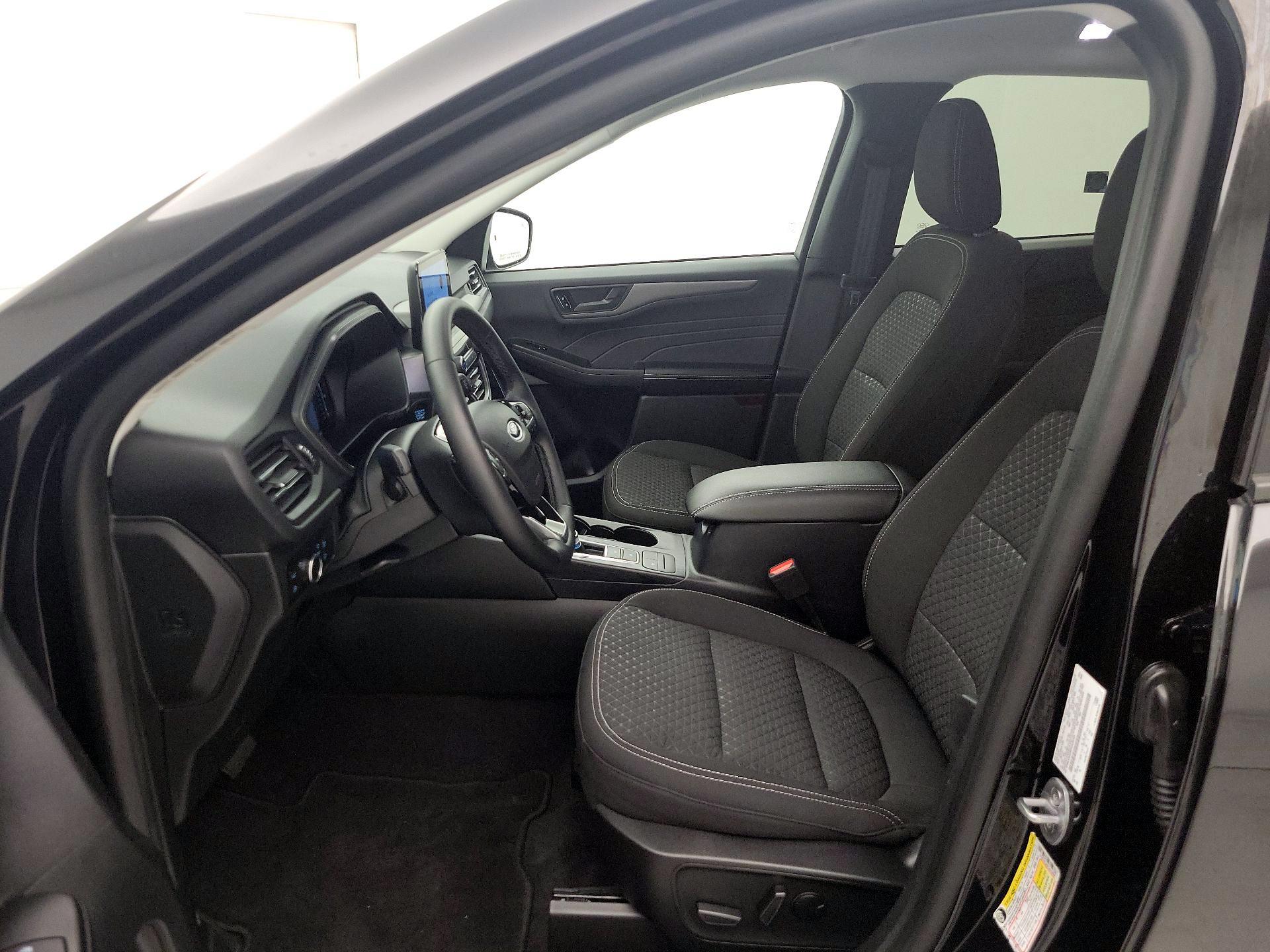 Thumbnail: 2023 Ford Escape - 11