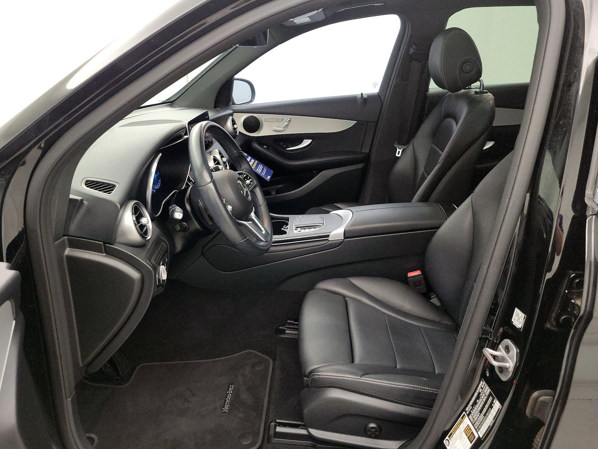 Thumbnail: 2022 Mercedes-Benz GLC - 11