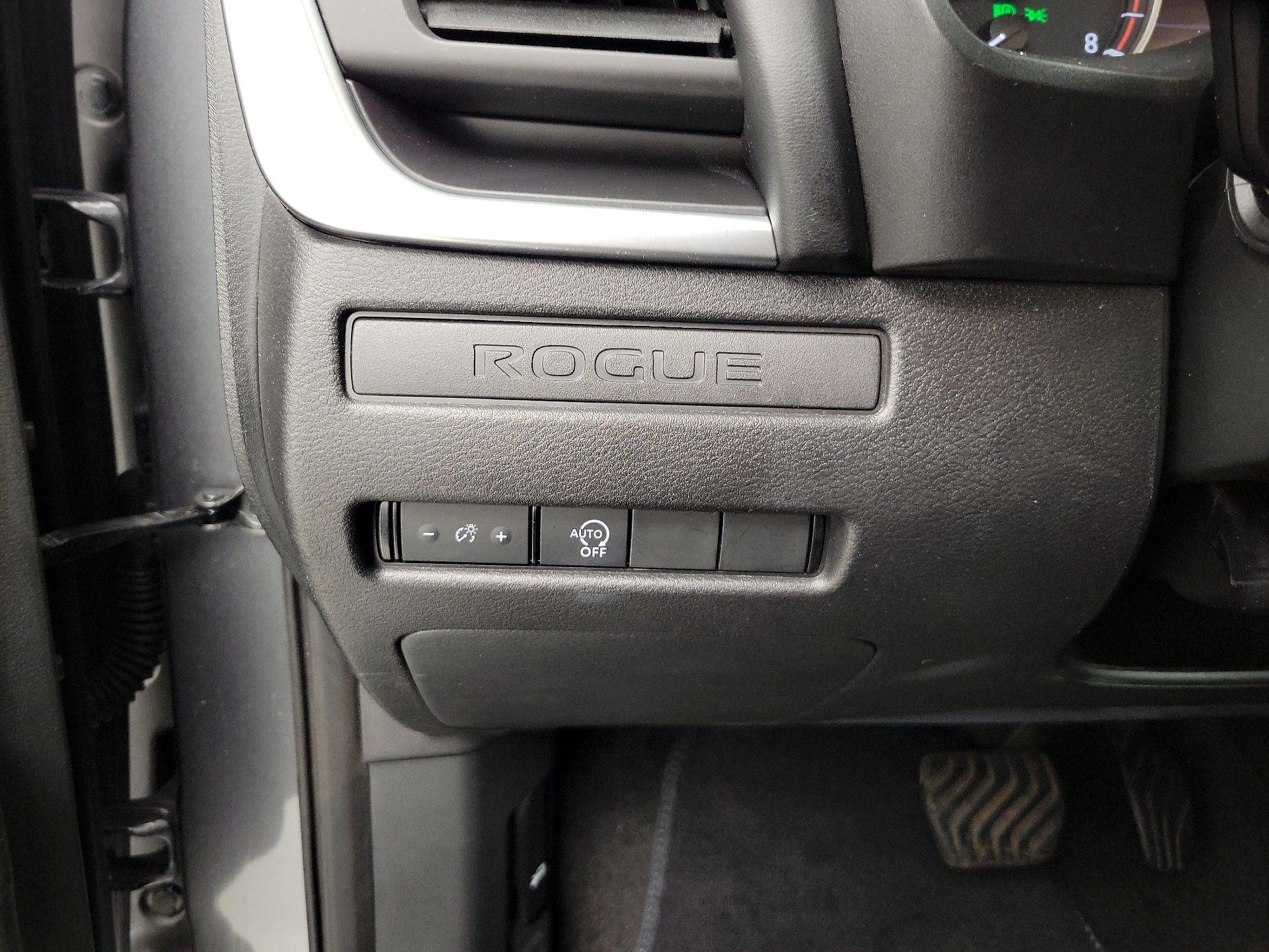 Thumbnail: 2023 Nissan Rogue - 13