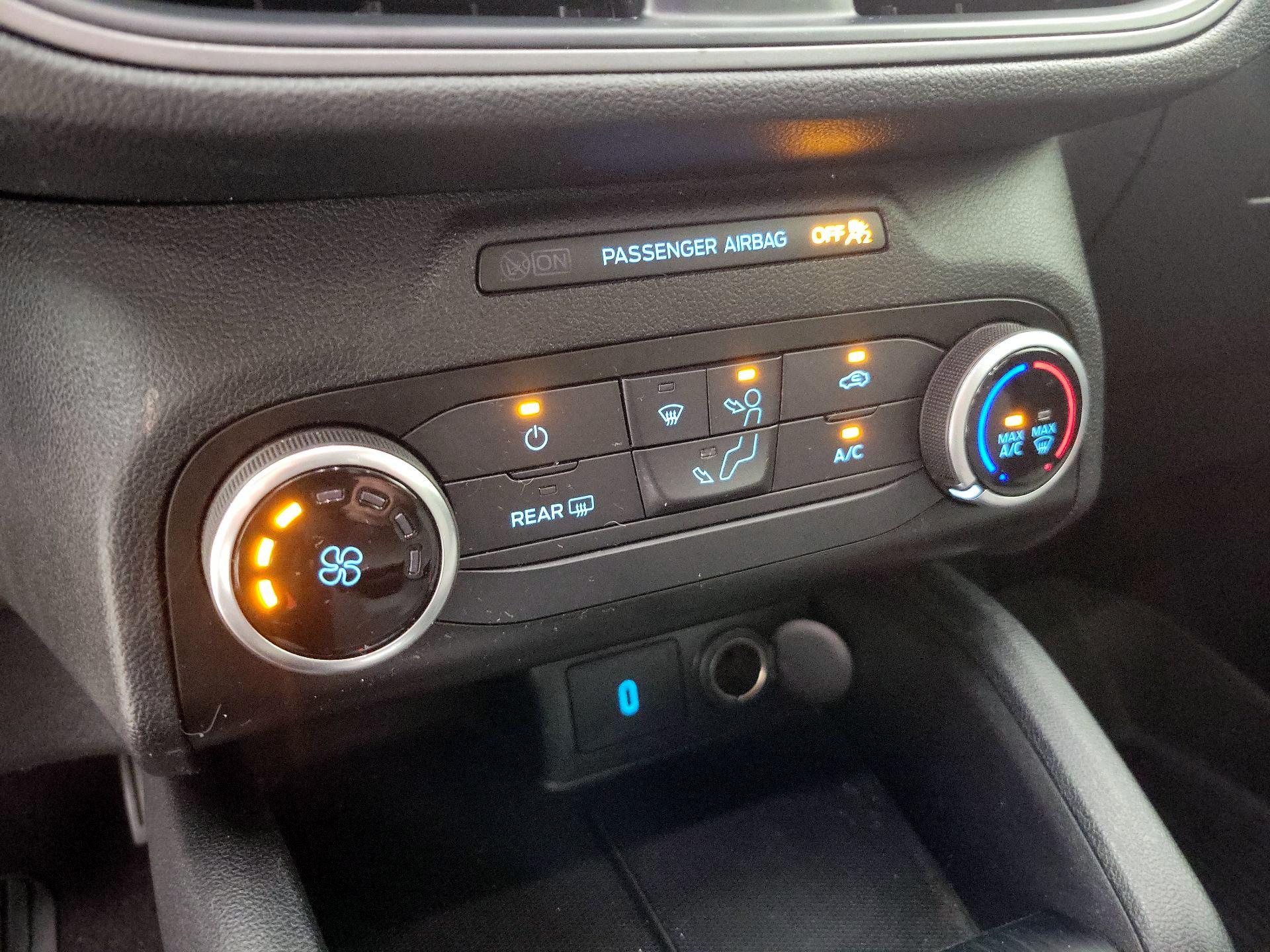 Thumbnail: 2020 Ford Escape - 16