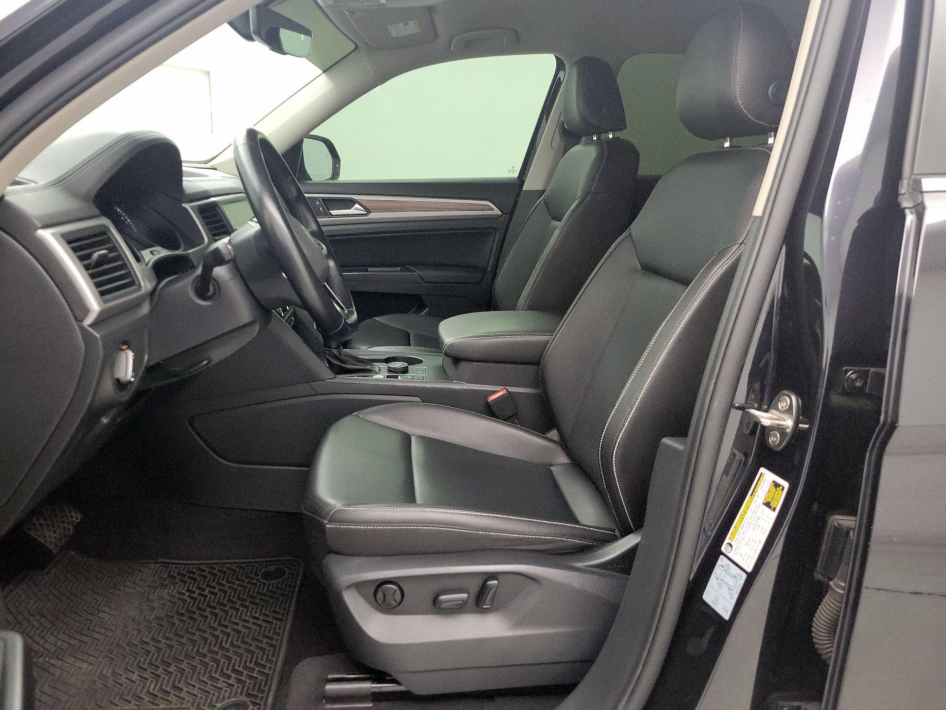 Thumbnail: 2021 Volkswagen Atlas - 11