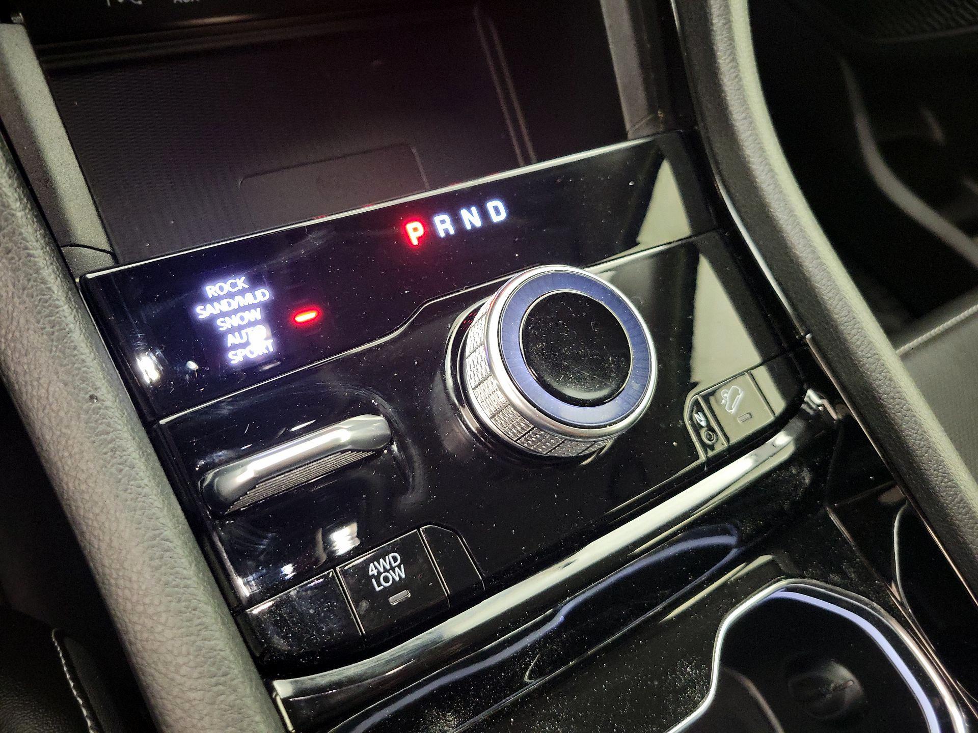 Thumbnail: 2023 Jeep Grand Cherokee - 18