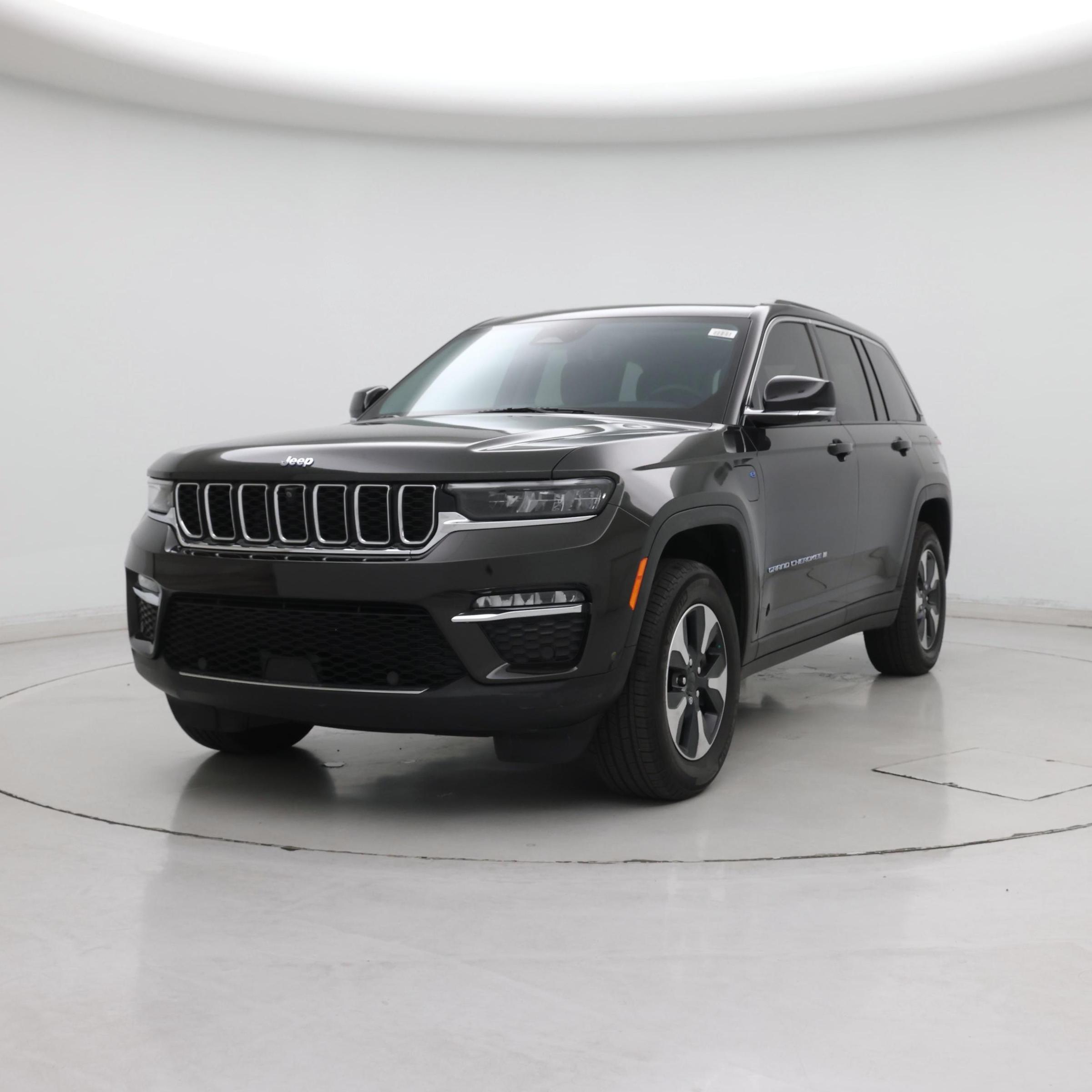 Thumbnail: 2023 Jeep Grand Cherokee - 4
