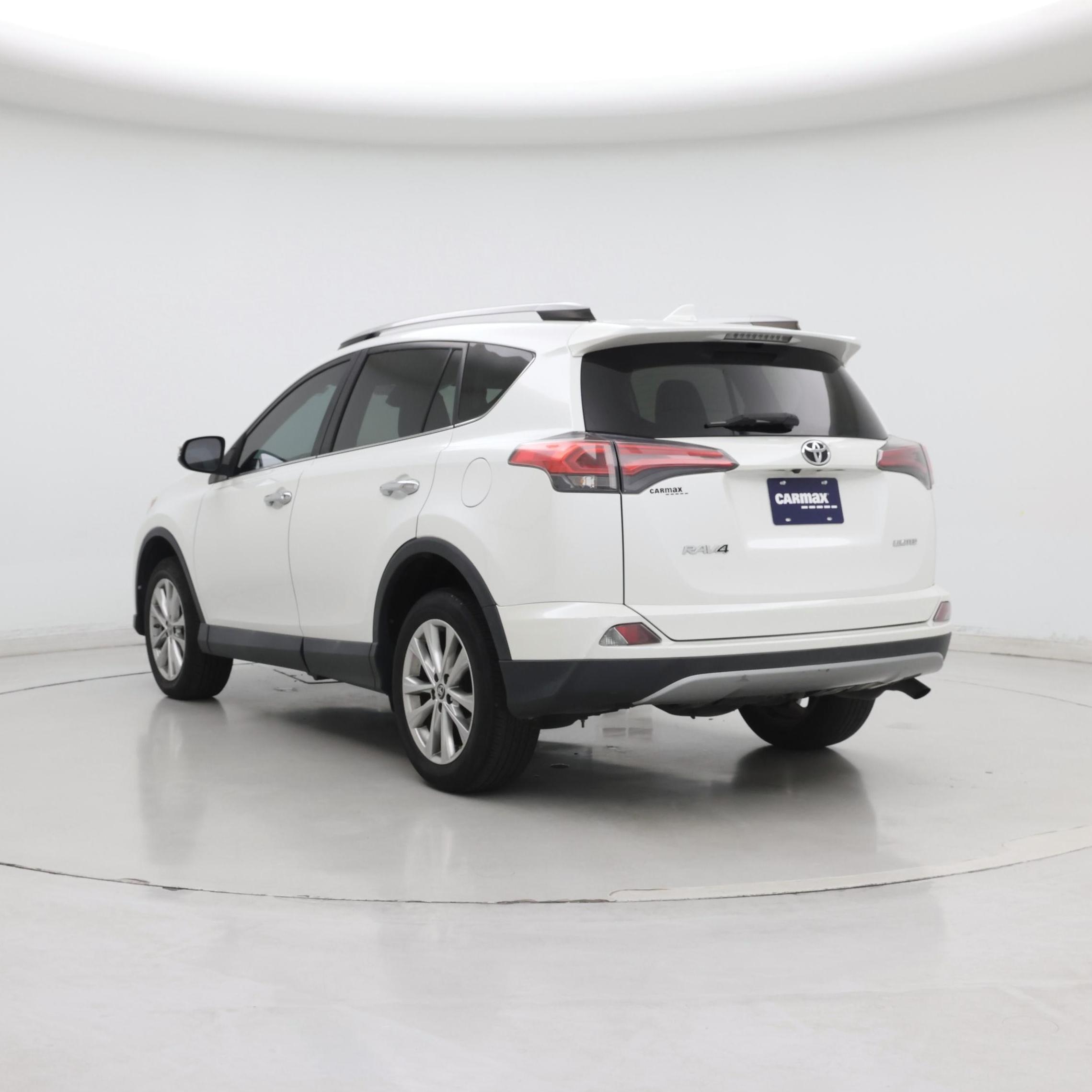 Thumbnail: 2018 Toyota RAV4 - 2